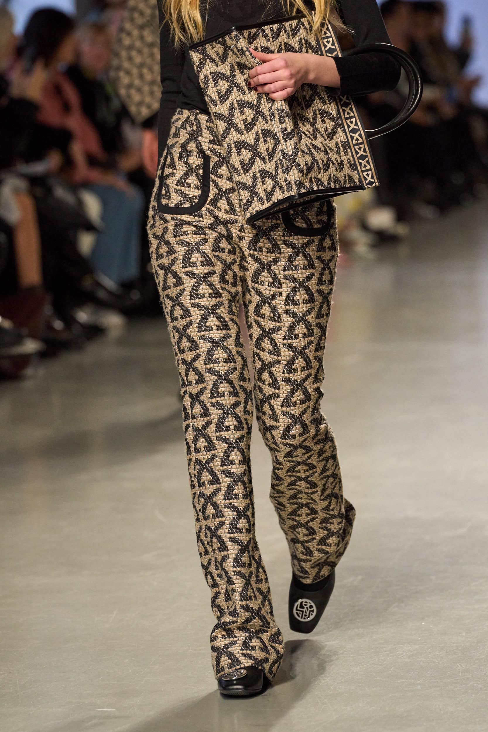 Leonard Paris  Fall 2024 Fashion Show Details