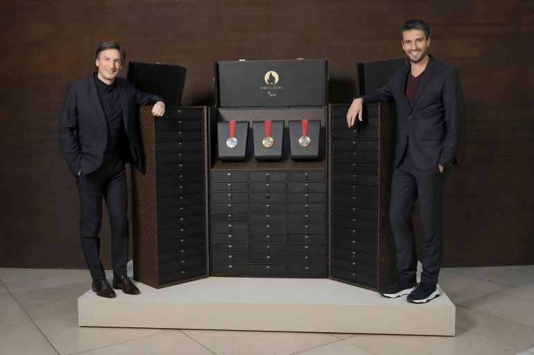 Louis Vuitton Unveils Medals and Torches Trunks for 2024 Olympics | The ...