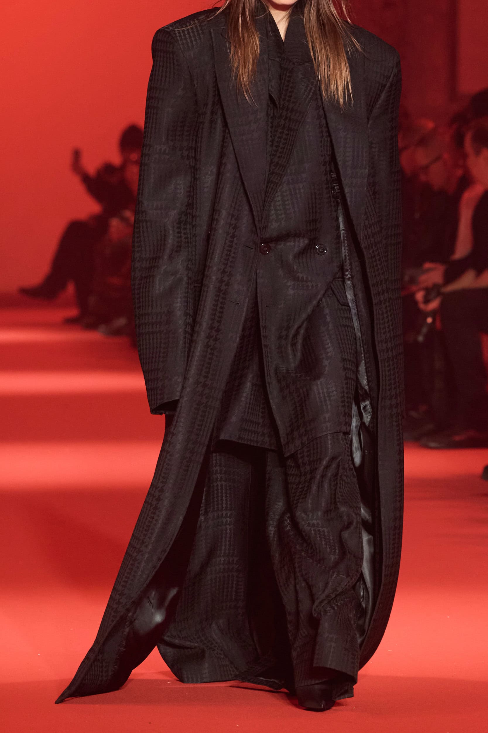 Vetements  Fall 2024 Fashion Show Details