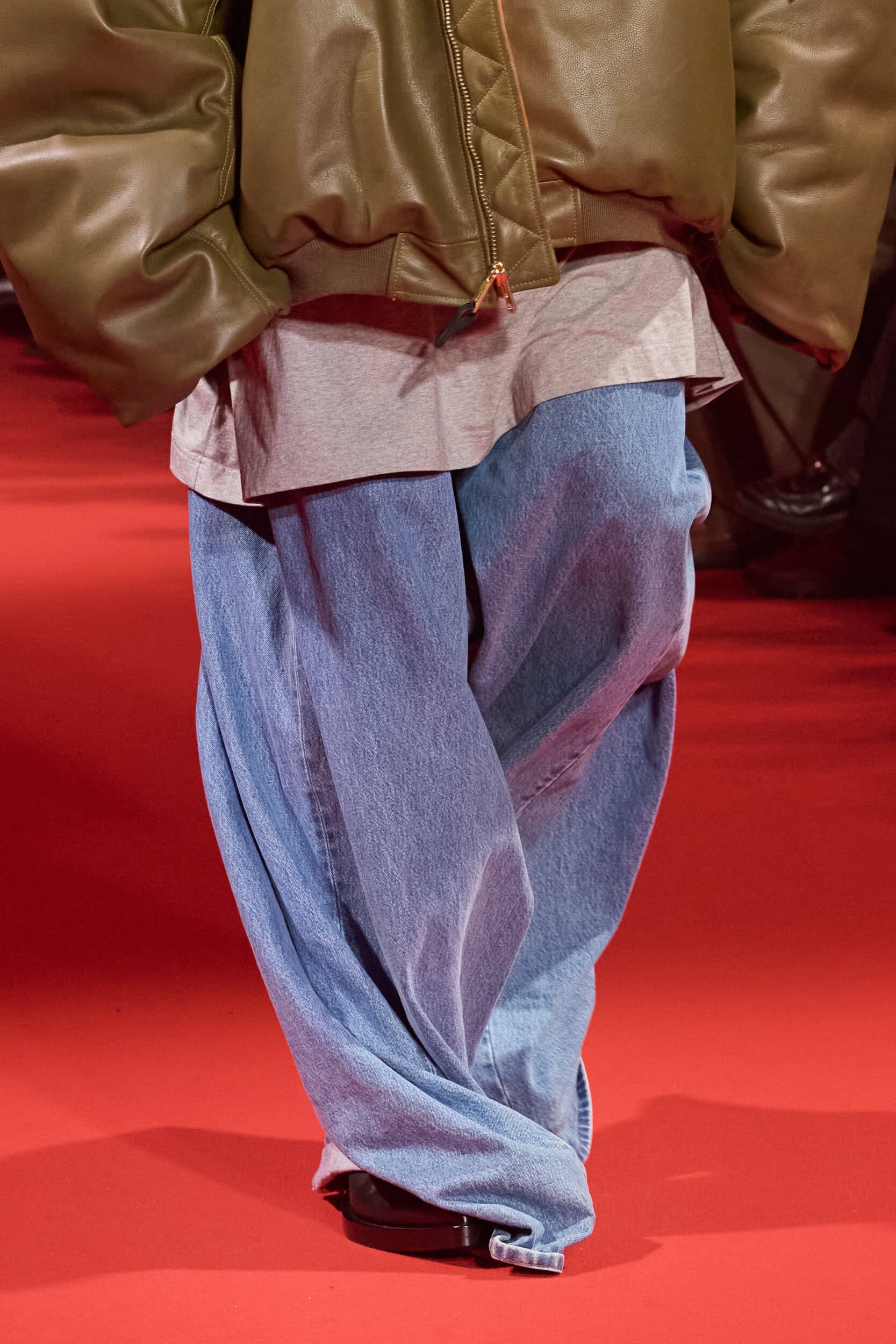 Vetements  Fall 2024 Fashion Show Details