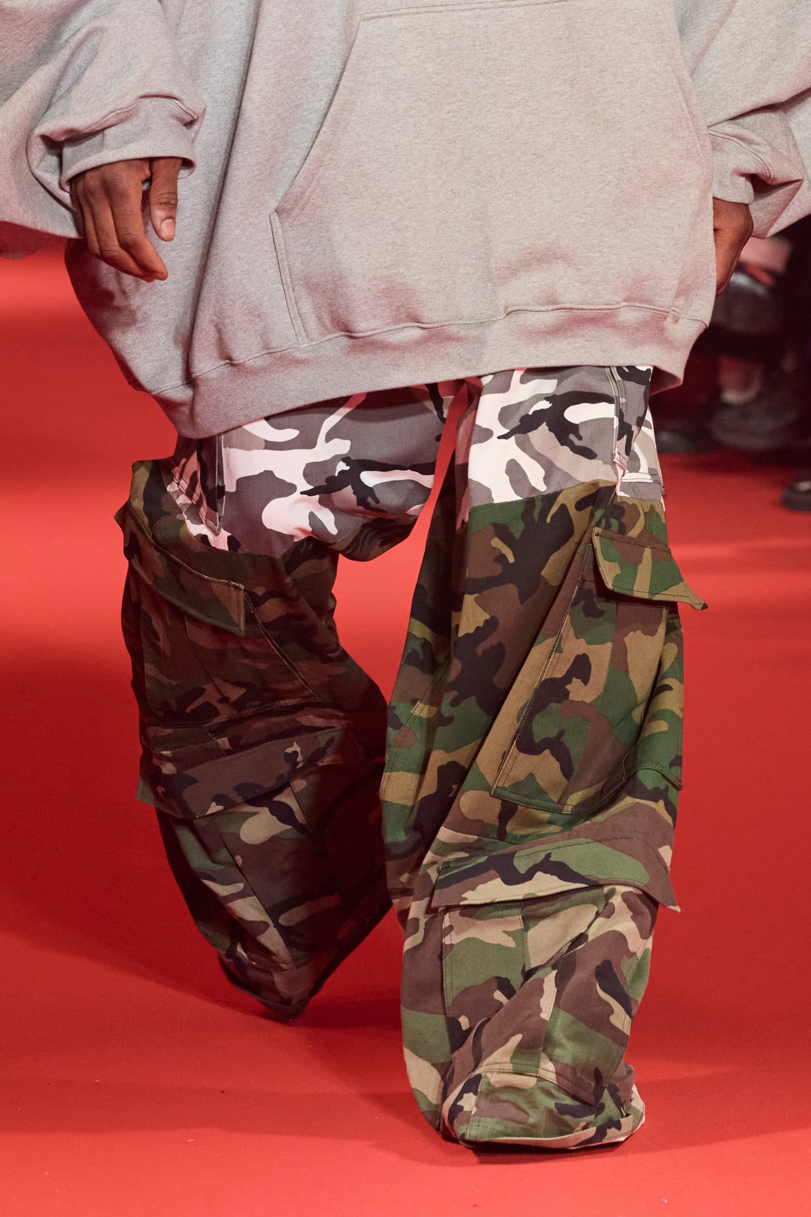 Vetements  Fall 2024 Fashion Show Details