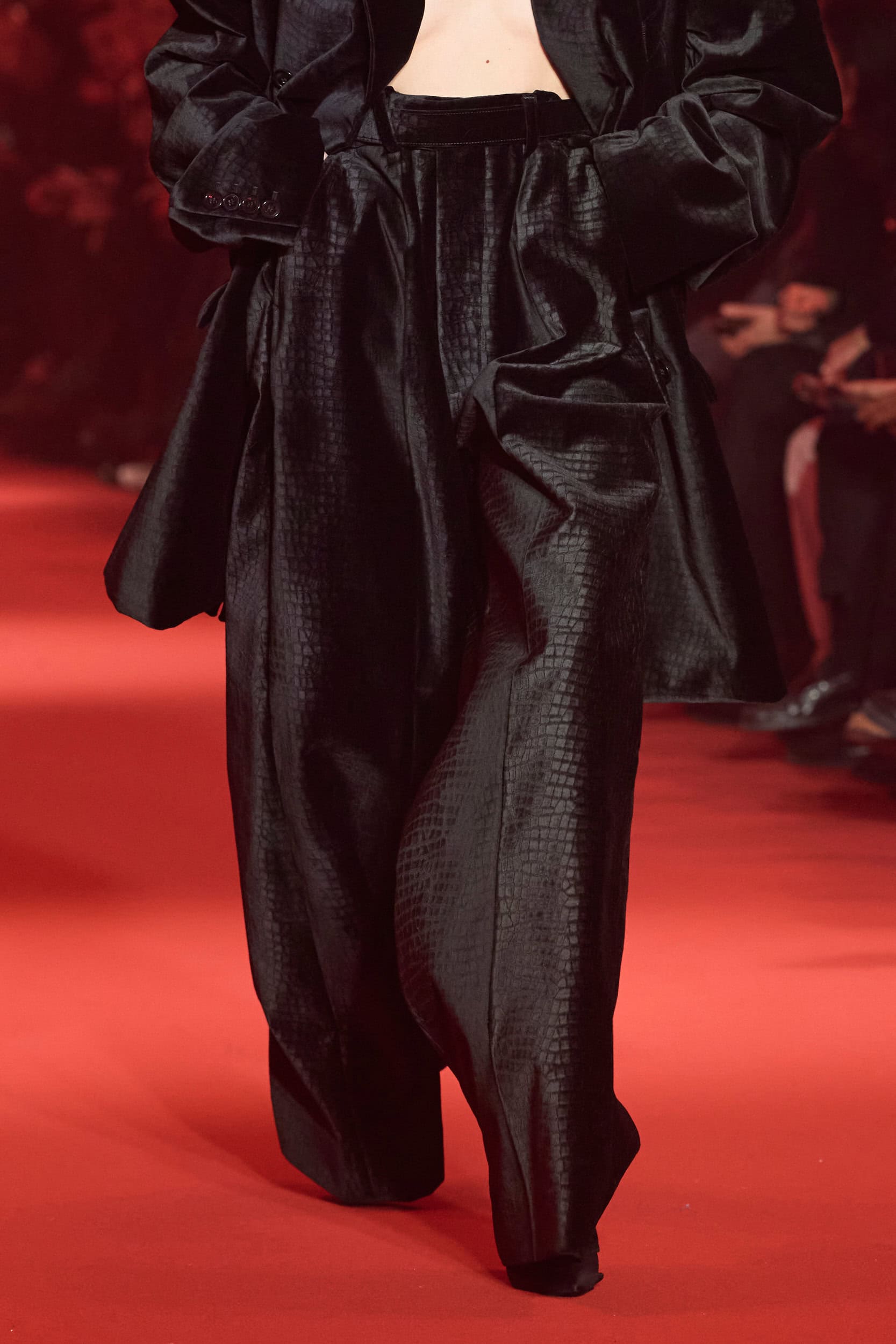 Vetements  Fall 2024 Fashion Show Details