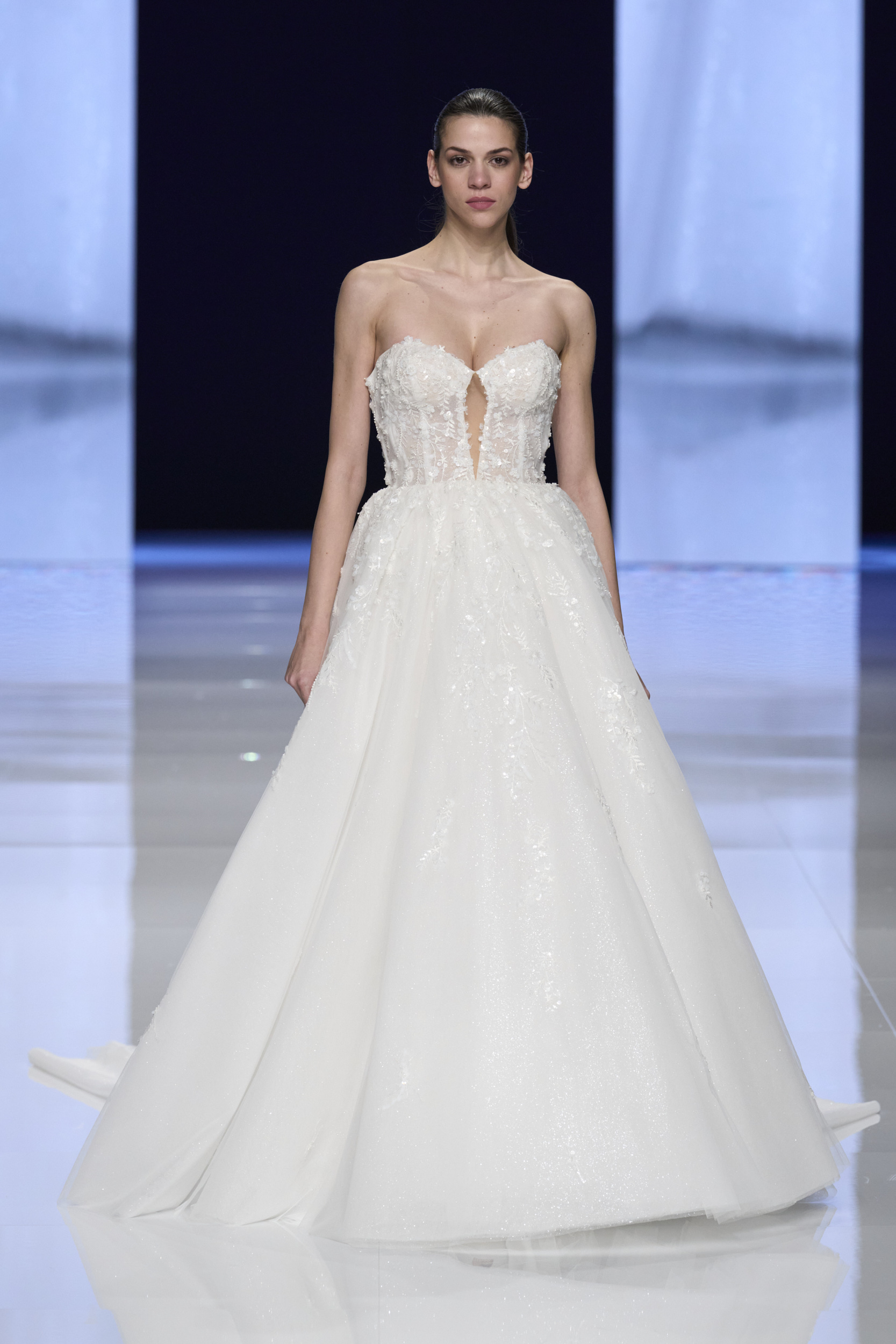 Luigi Bruno  Bridal 2025 Fashion Show 