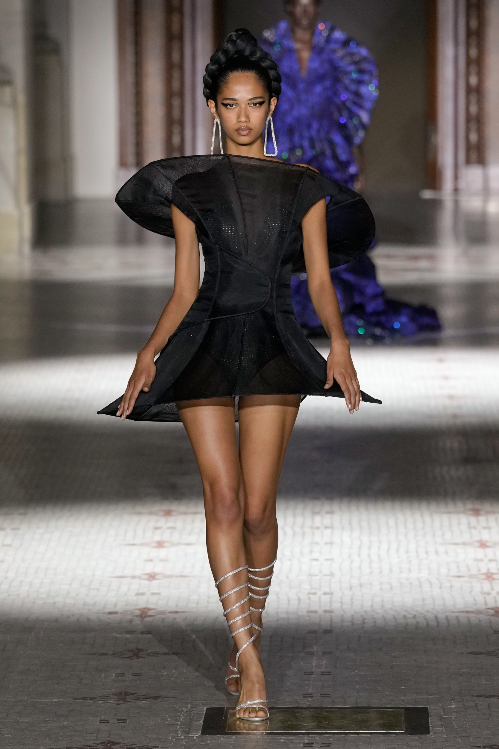 Ardazaei Fall 2024 Couture Fashion Show