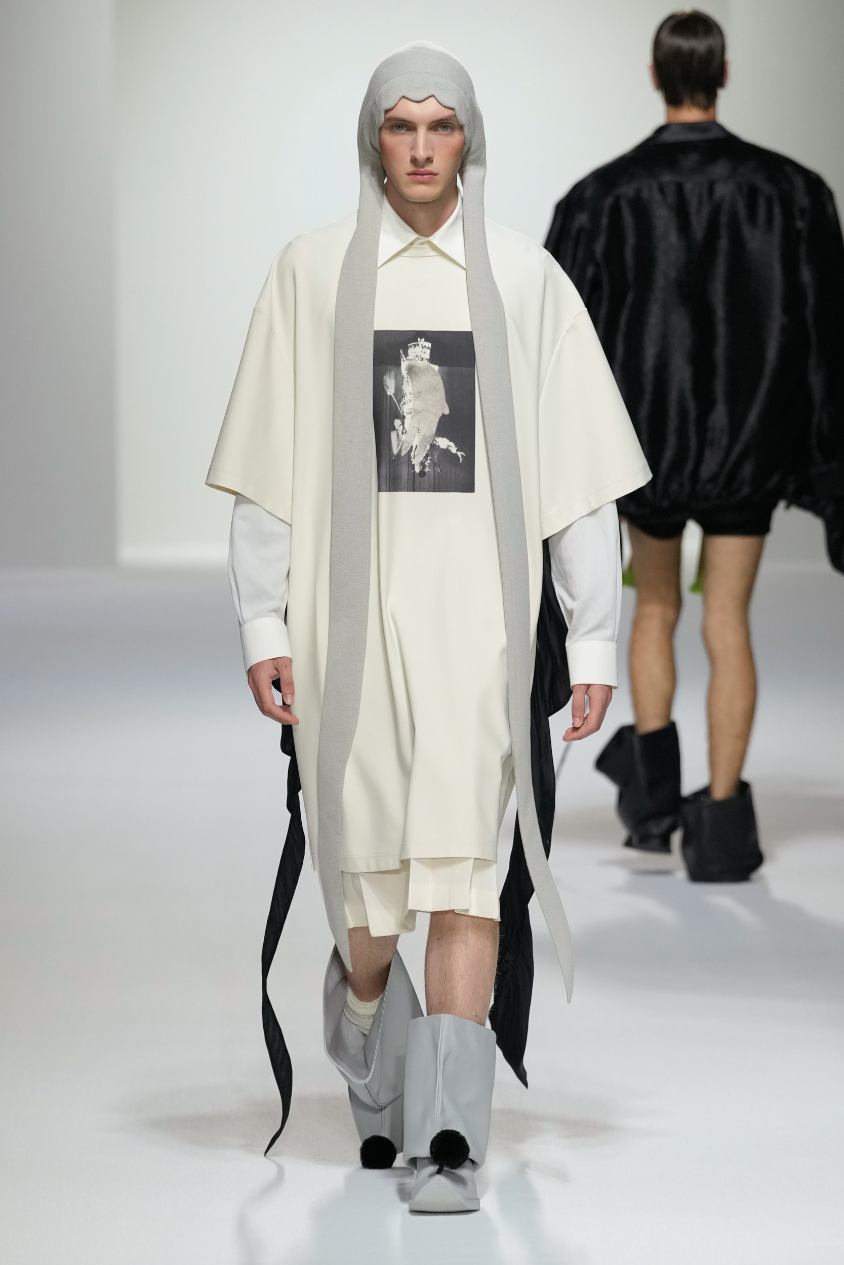 Sean Suen  Spring 2025 Men's Fashion Show