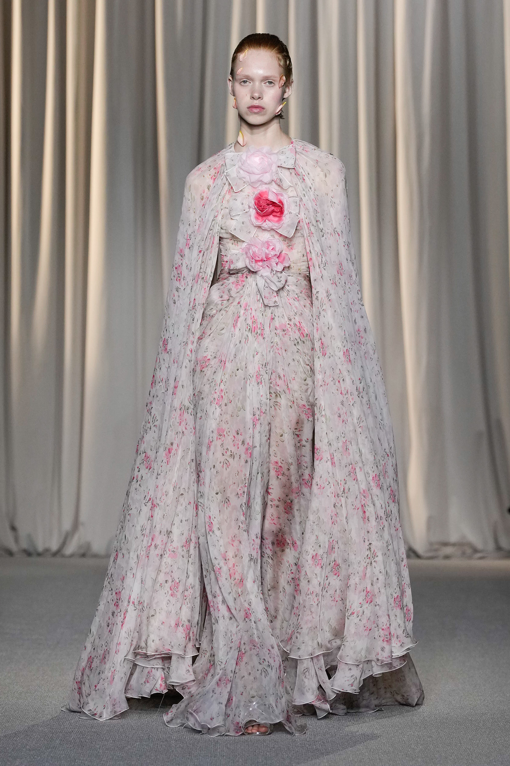 Giambattista Valli Fall 2024 Couture Fashion Show