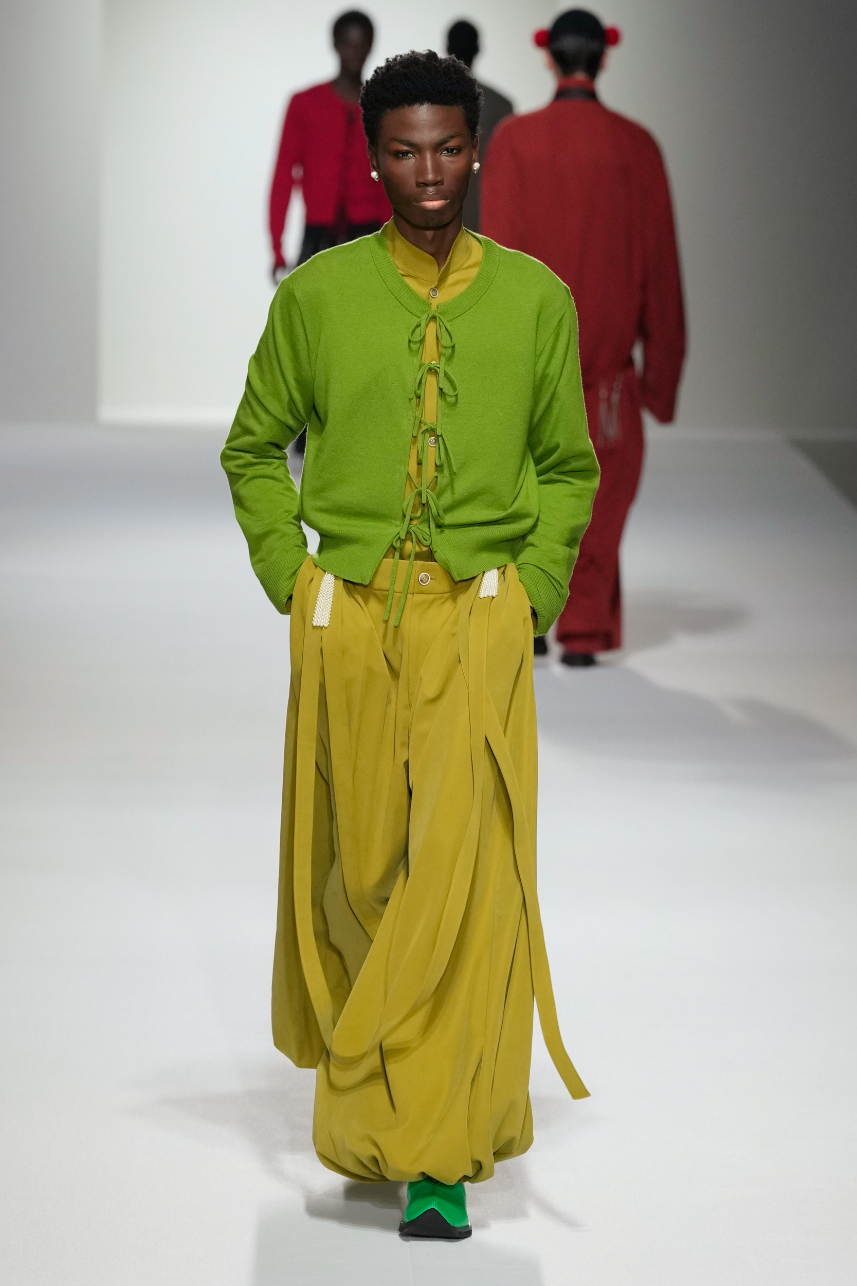 Sean Suen  Spring 2025 Men's Fashion Show