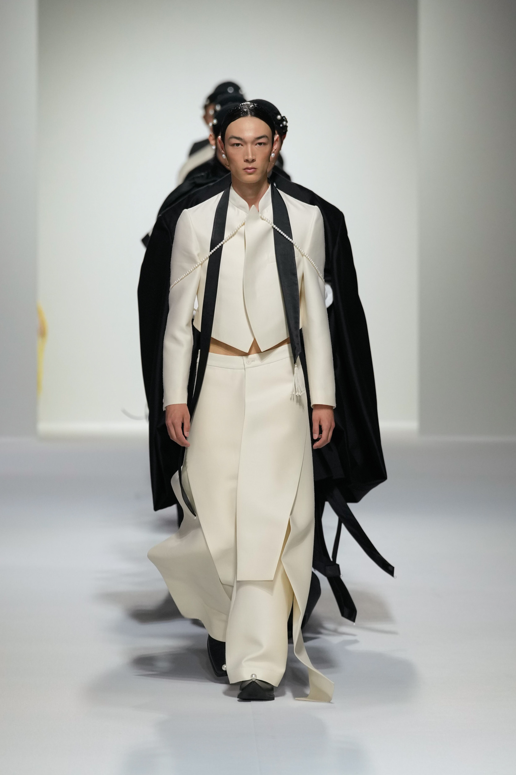 Sean Suen  Spring 2025 Men's Fashion Show