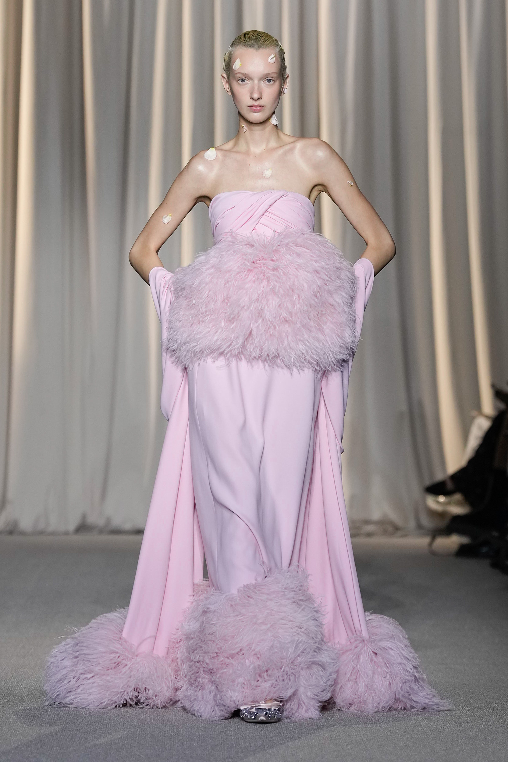 Giambattista Valli Fall 2024 Couture Fashion Show