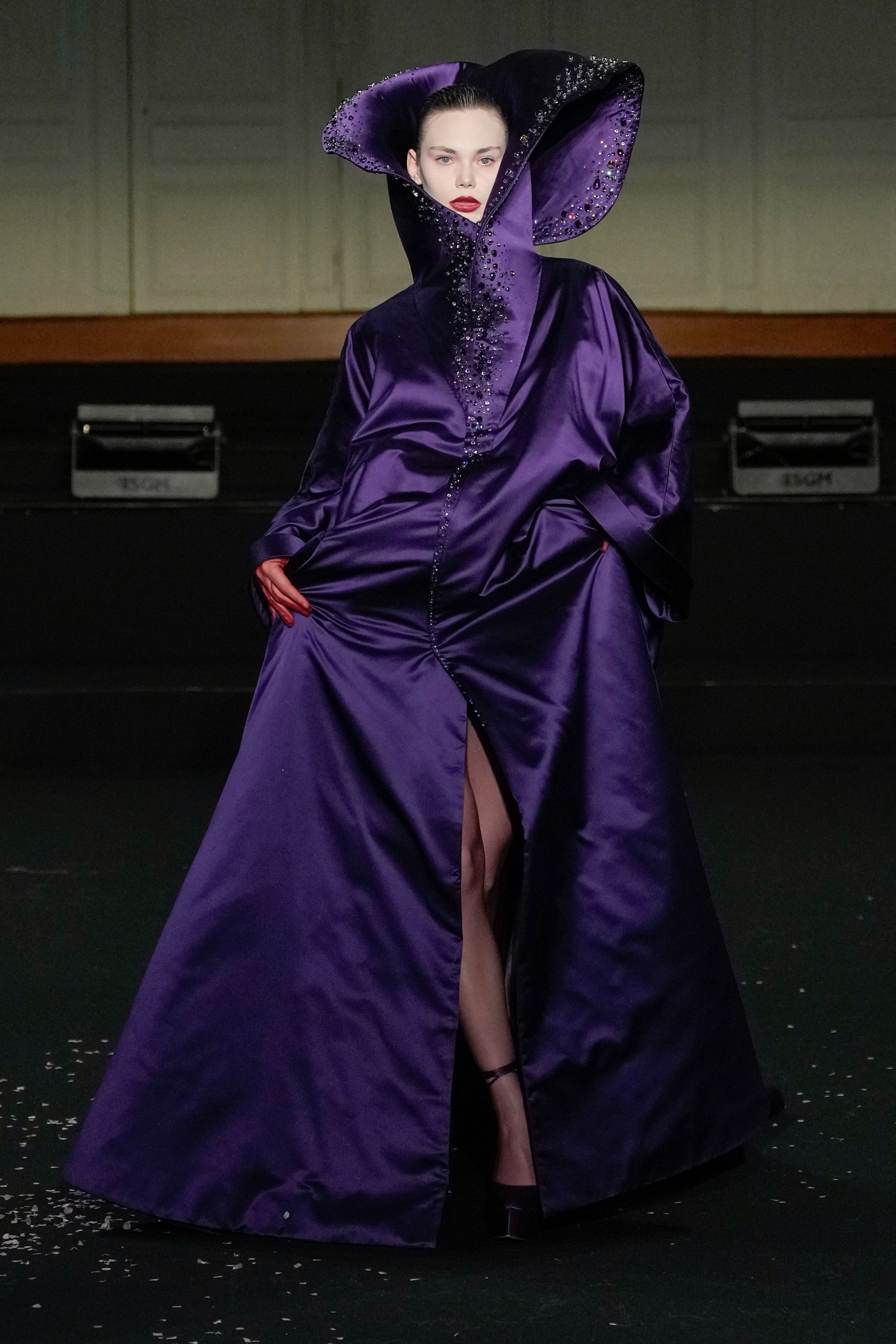 Cheney Chan Fall 2024 Couture Fashion Show