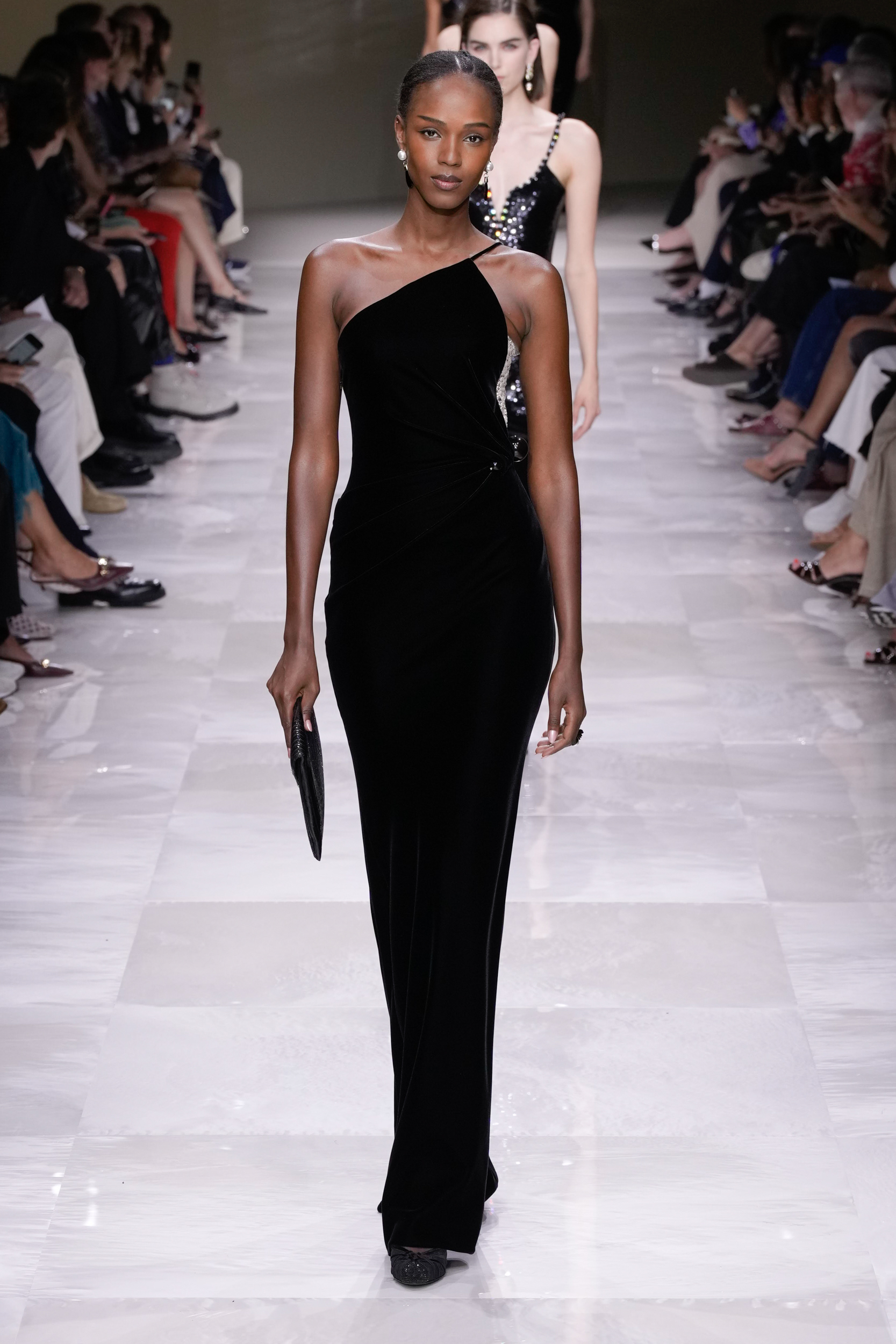 Giorgio Armani Prive Fall 2024 Couture Fashion Show