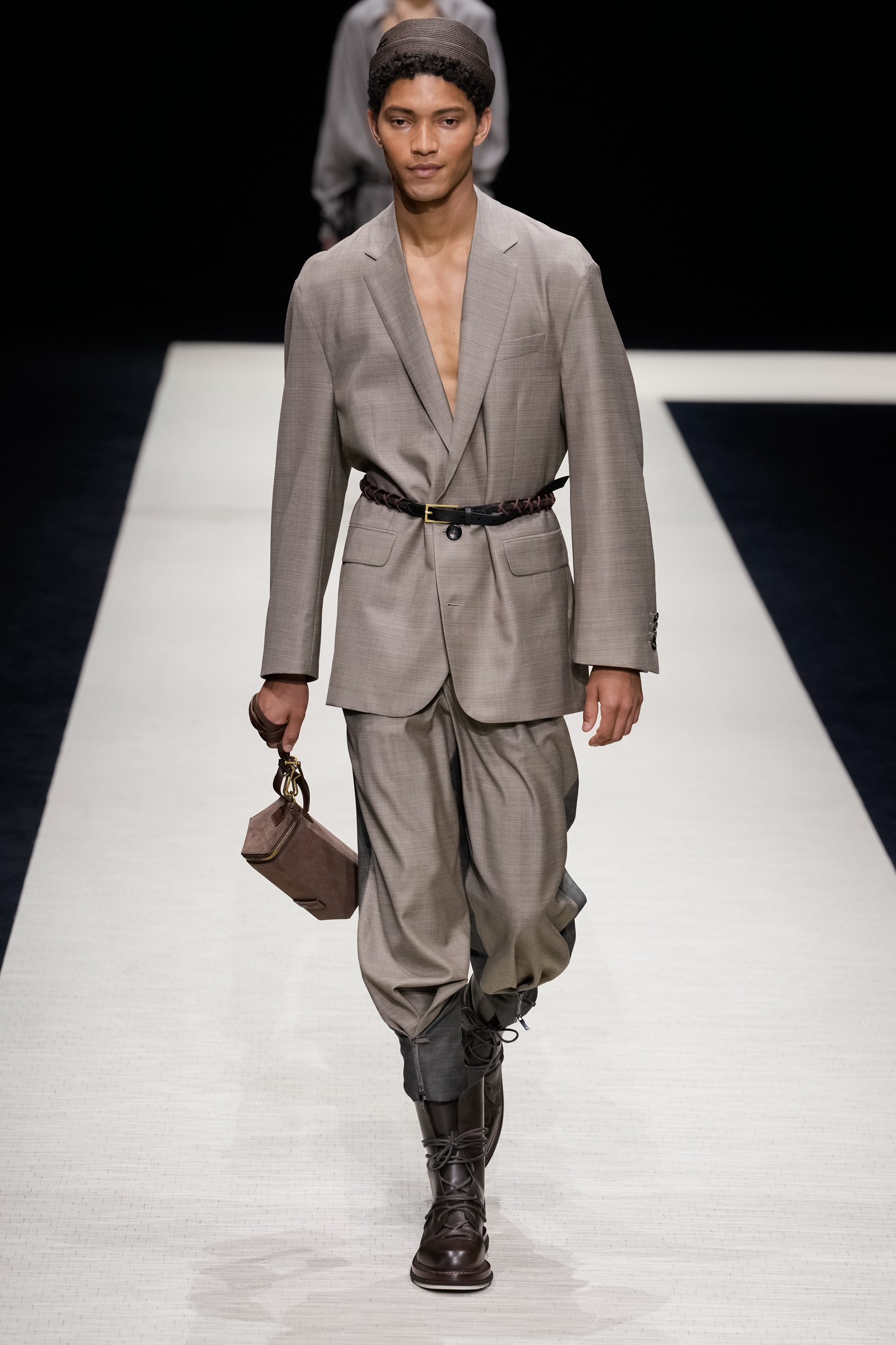 Emporio Armani  Spring 2025 Men's Fashion Show