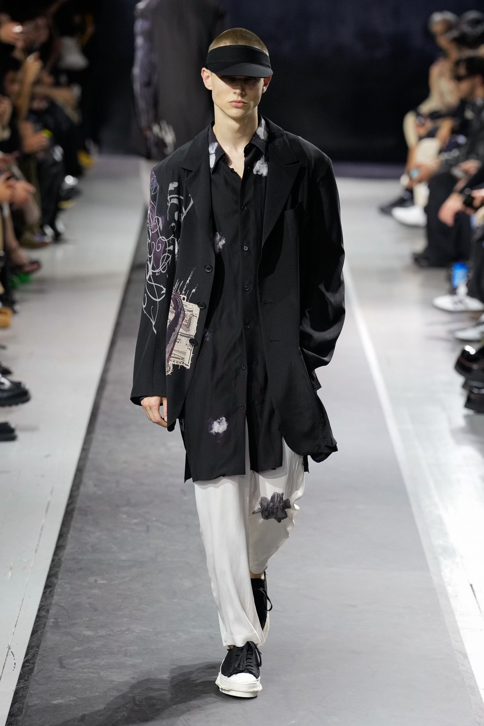 Yohji Yamamoto  Spring 2025 Men's Fashion Show