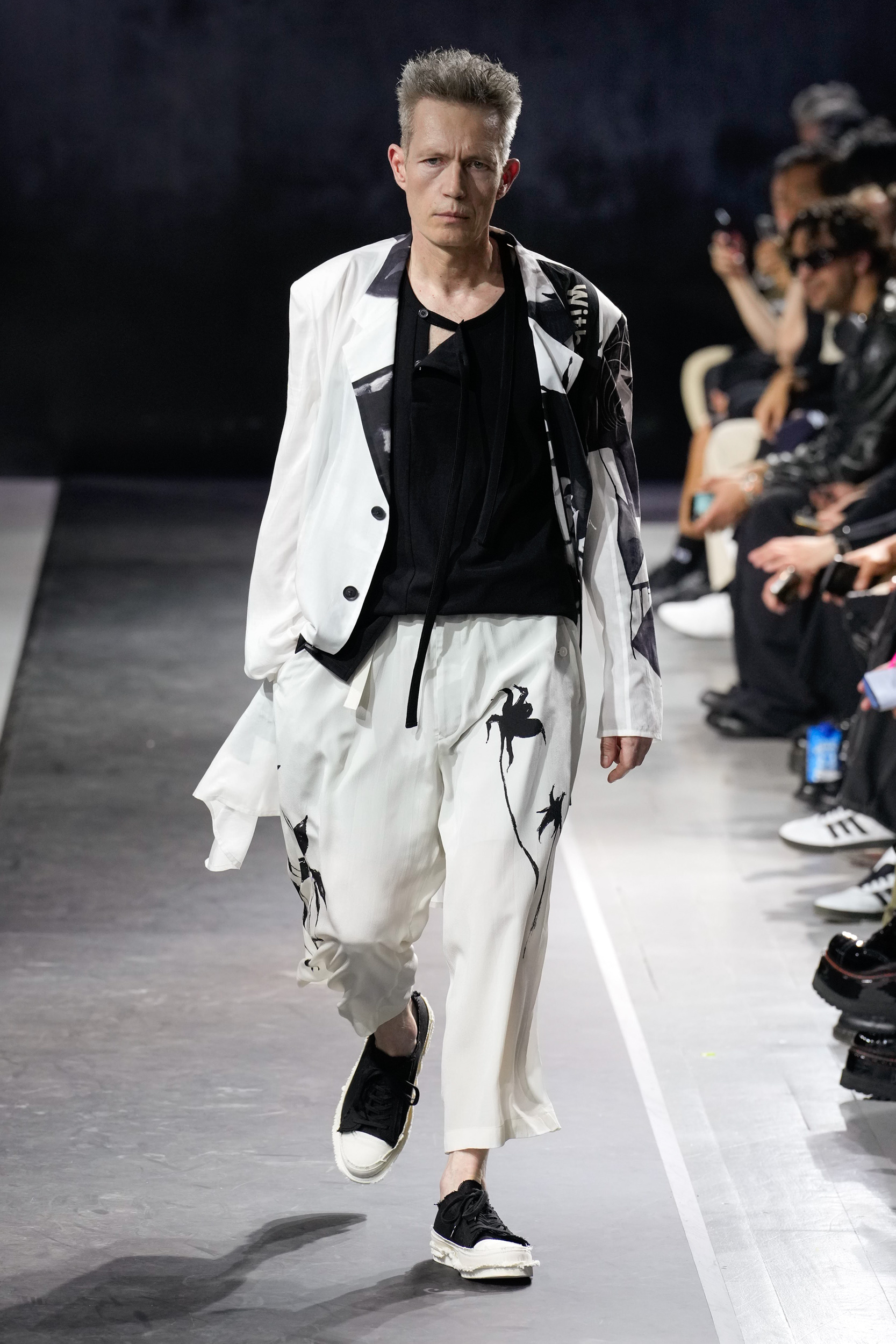 Yohji Yamamoto  Spring 2025 Men's Fashion Show