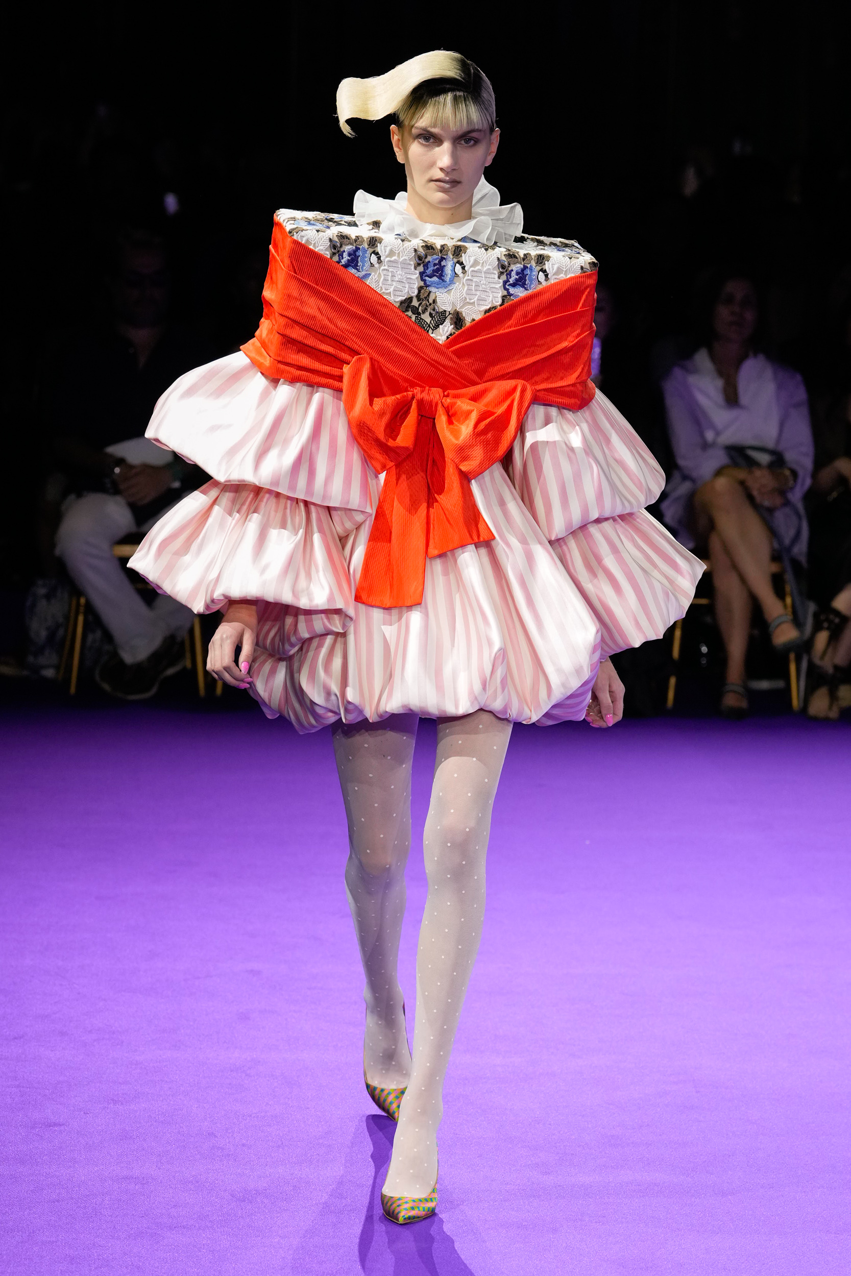 Viktor & Rolf Fall 2024 Couture Fashion Show