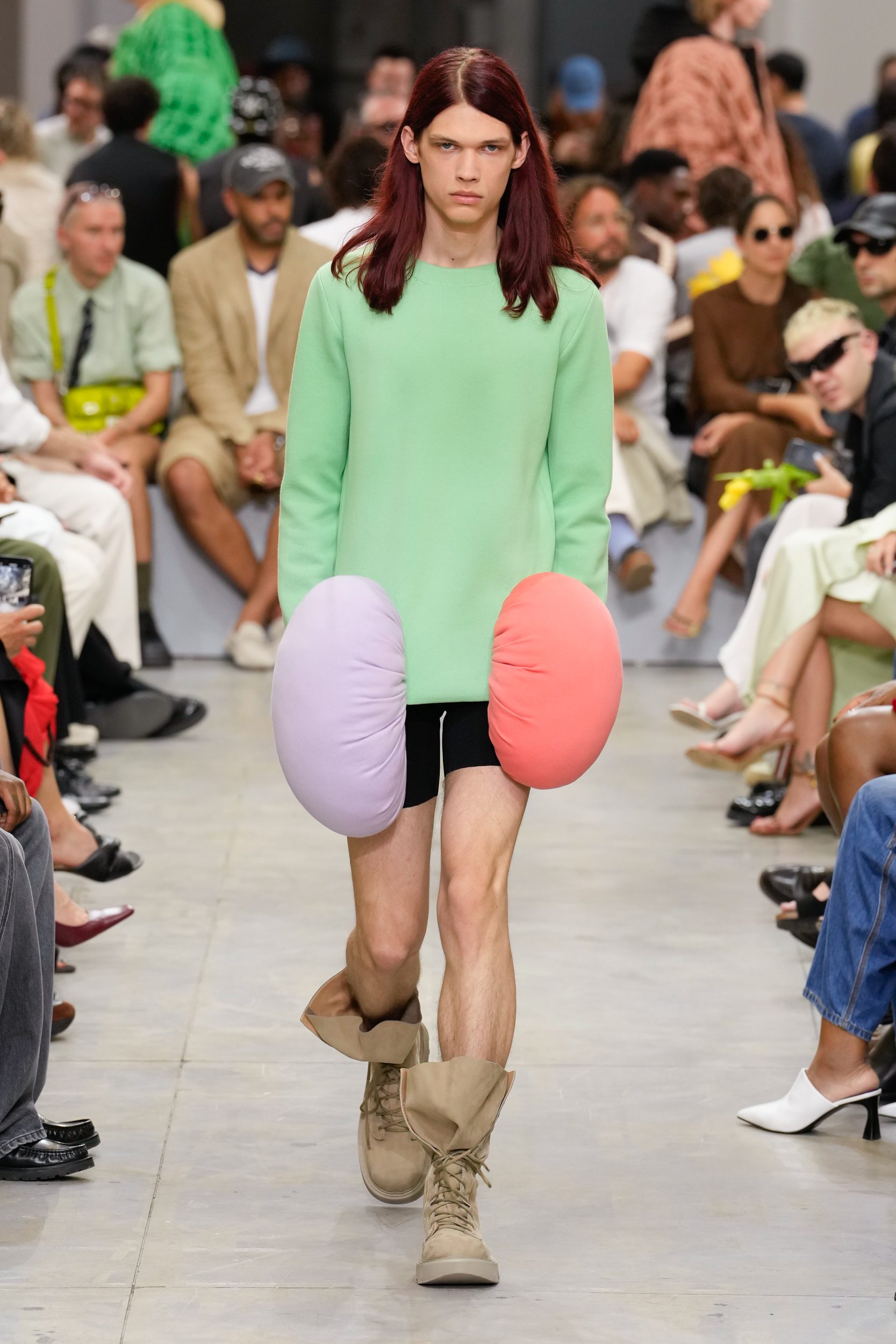 Jw Anderson  Spring 2025 Men's Fashion Show