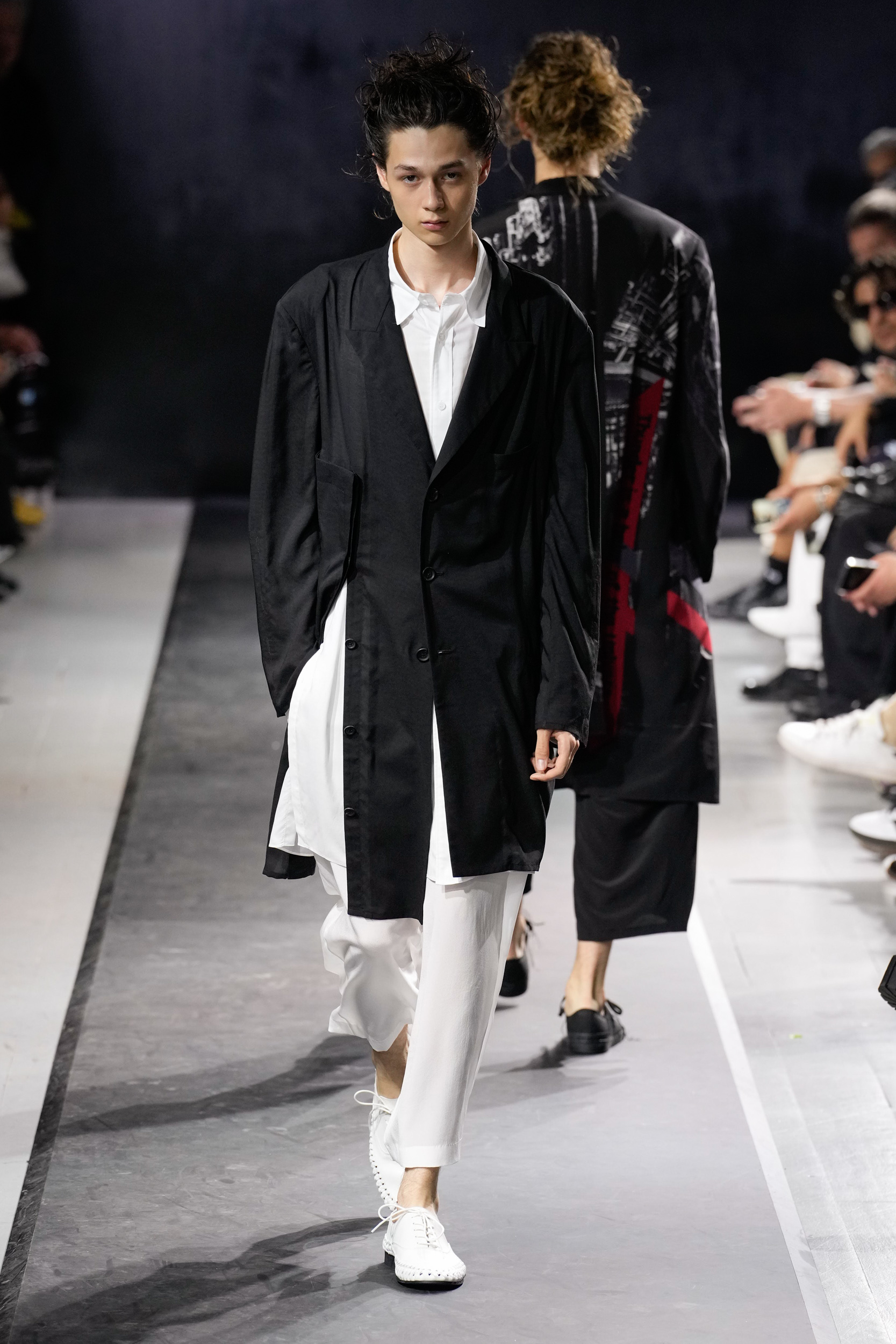 Yohji Yamamoto  Spring 2025 Men's Fashion Show