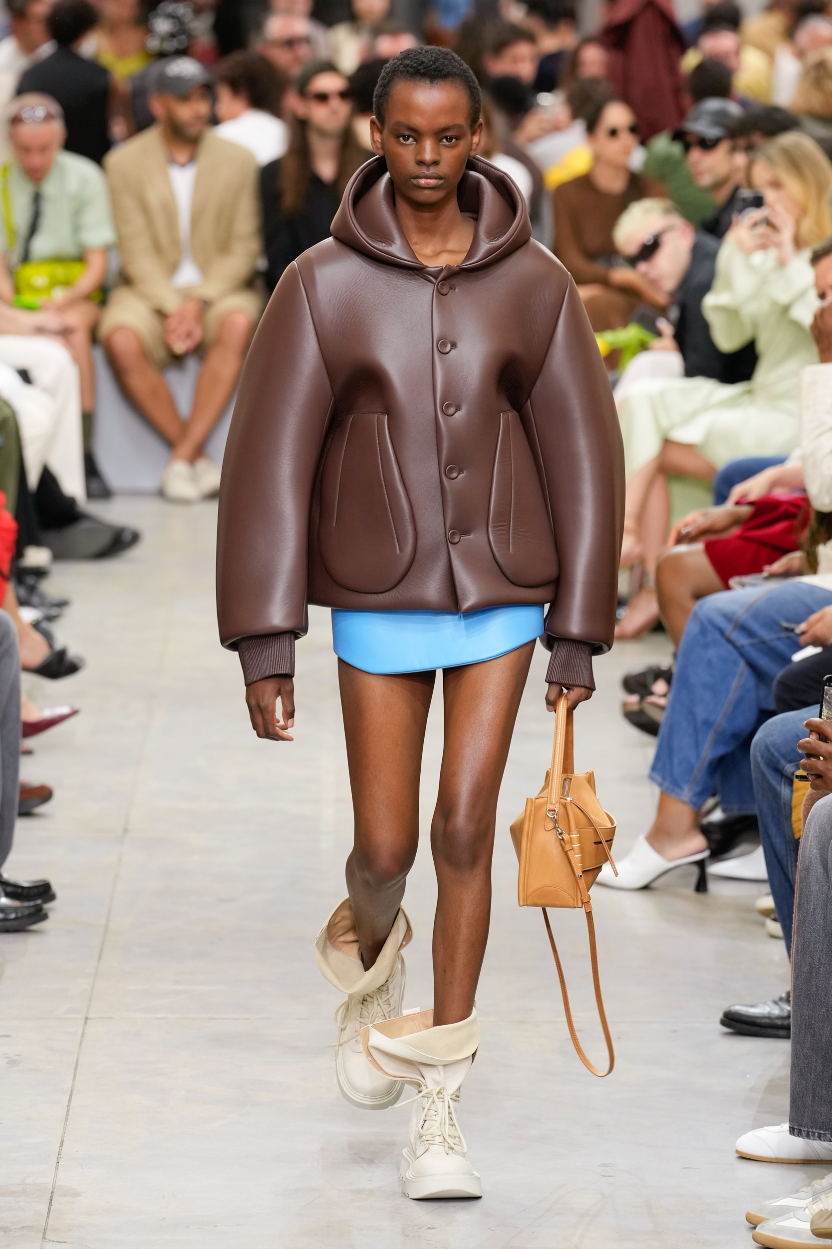 Jw Anderson  Spring 2025 Men's Fashion Show