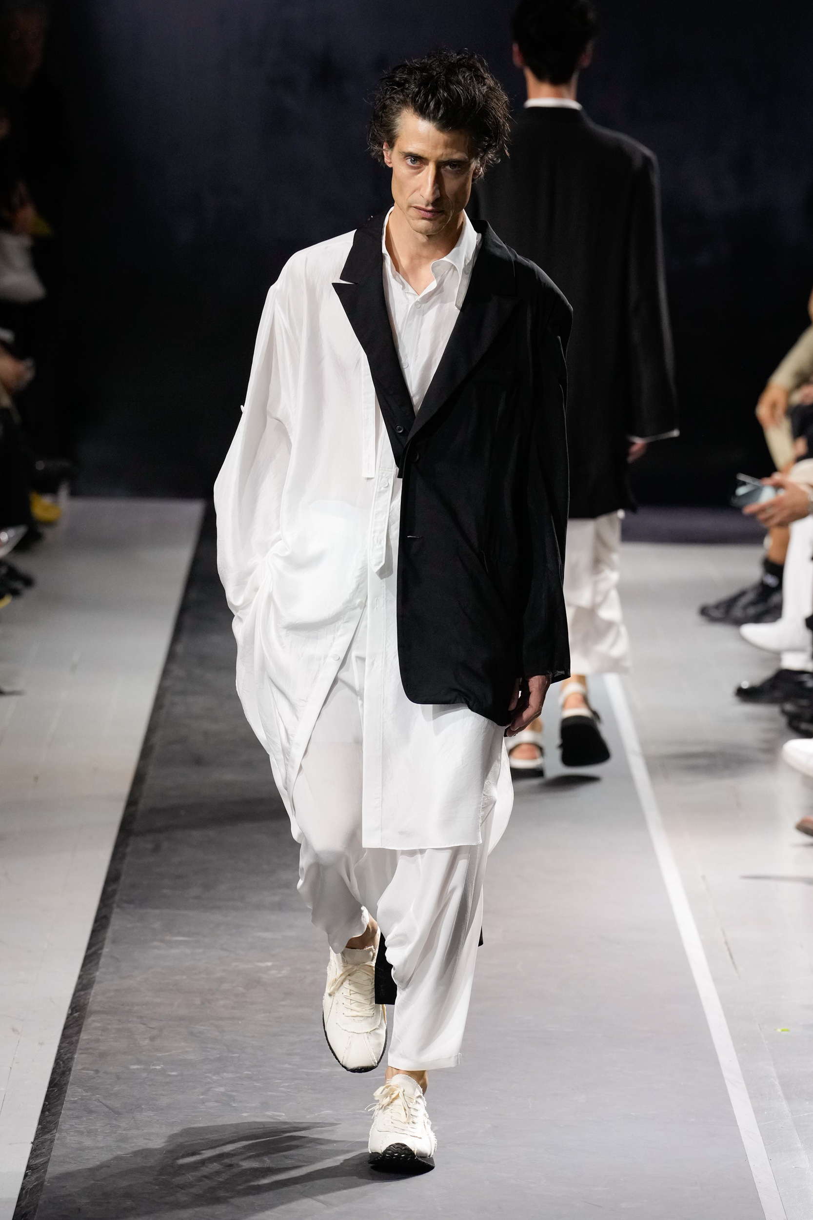 Yohji Yamamoto  Spring 2025 Men's Fashion Show