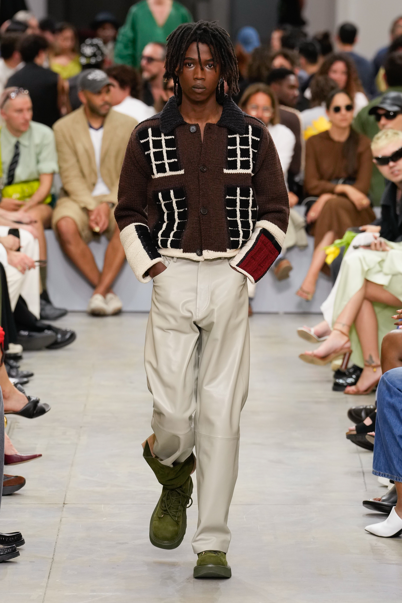 Jw Anderson  Spring 2025 Men's Fashion Show