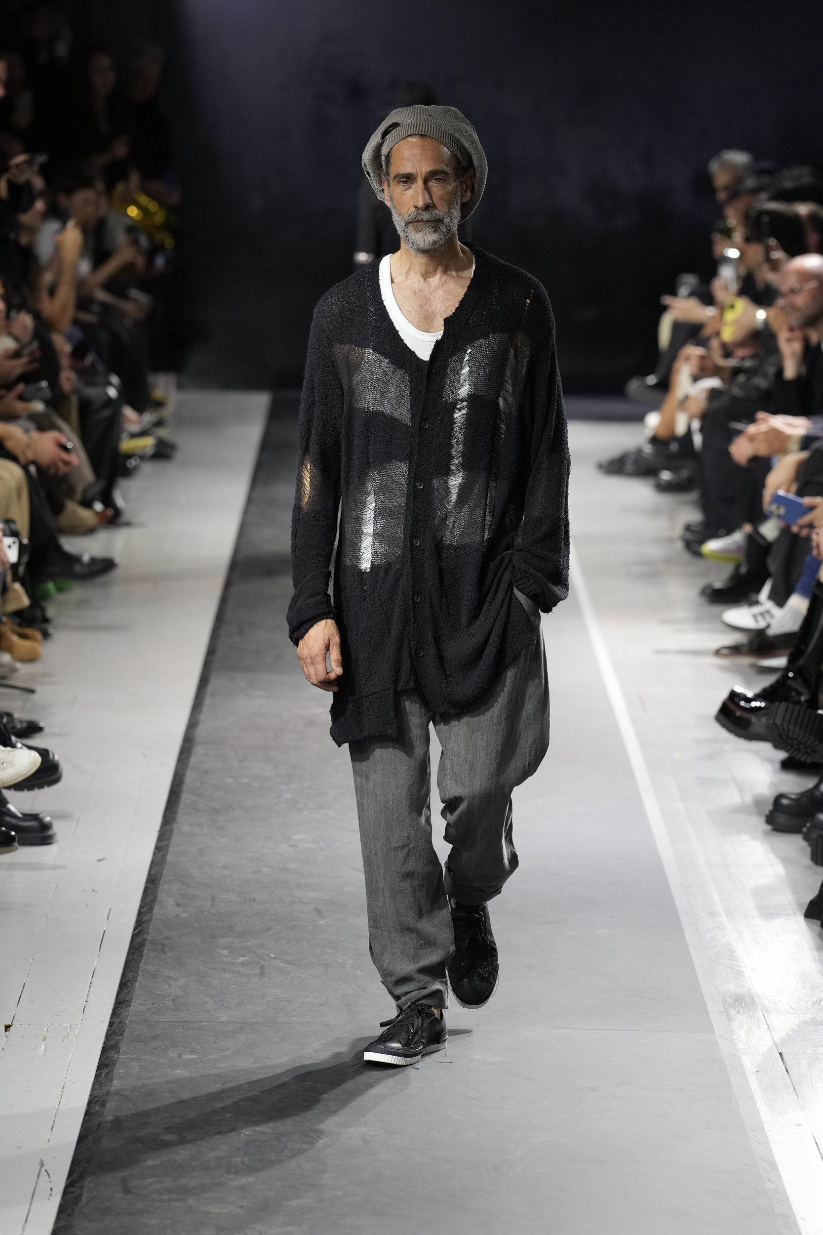 Yohji Yamamoto  Spring 2025 Men's Fashion Show