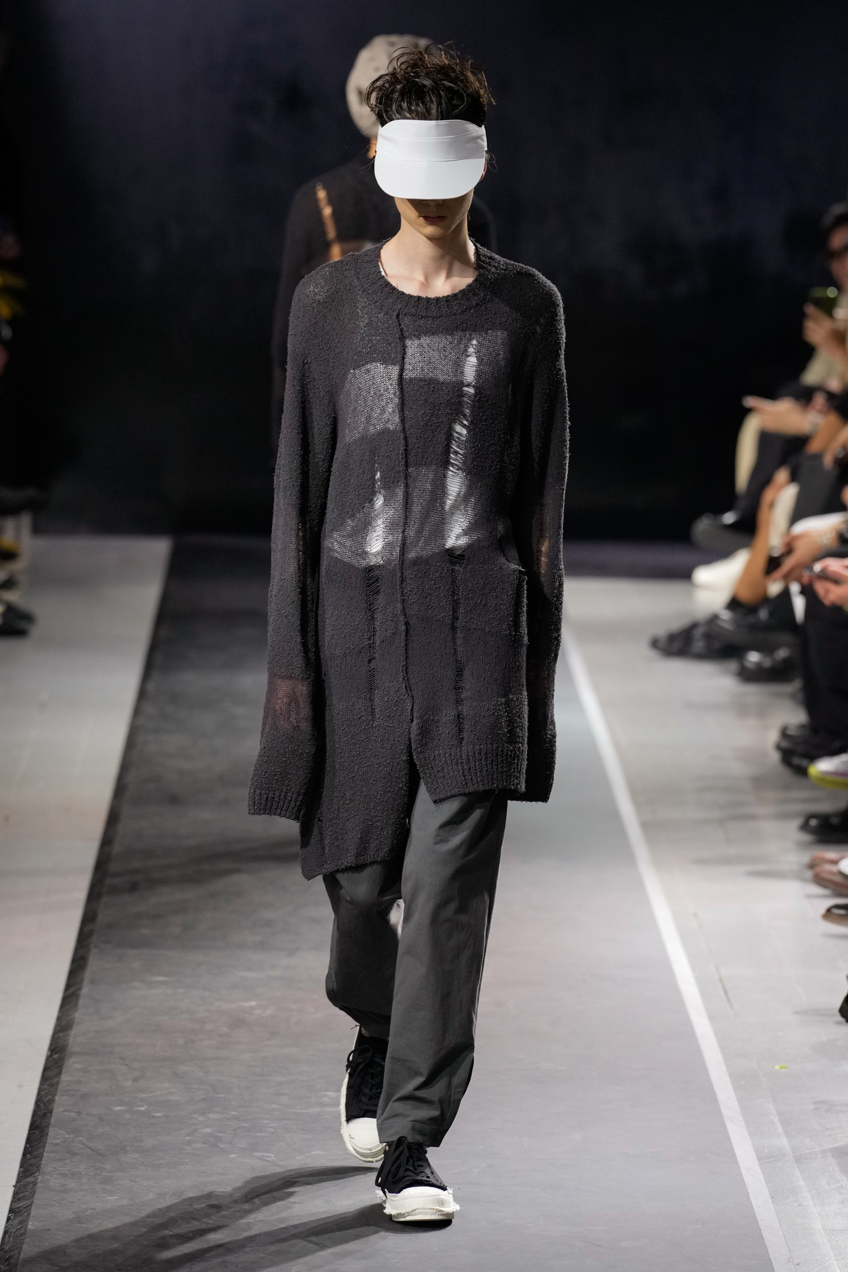 Yohji Yamamoto  Spring 2025 Men's Fashion Show