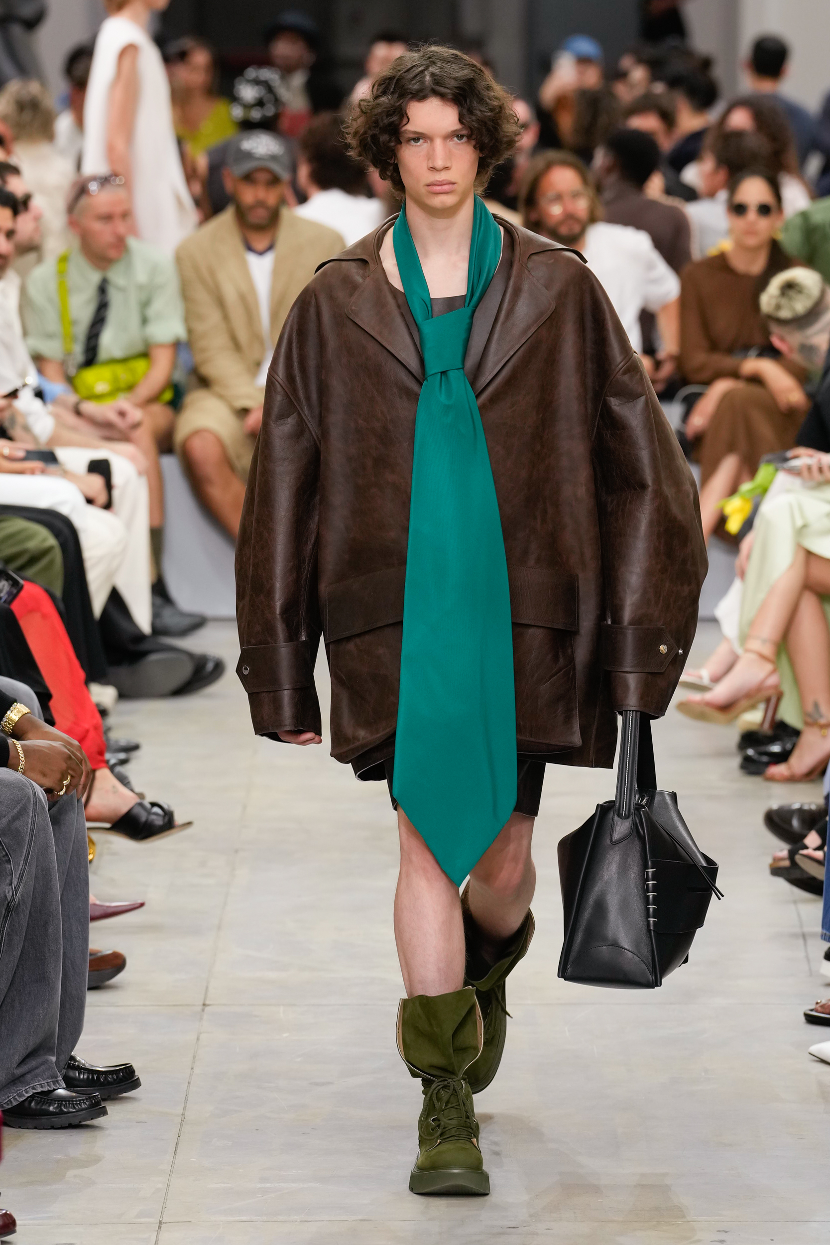 Jw Anderson  Spring 2025 Men's Fashion Show