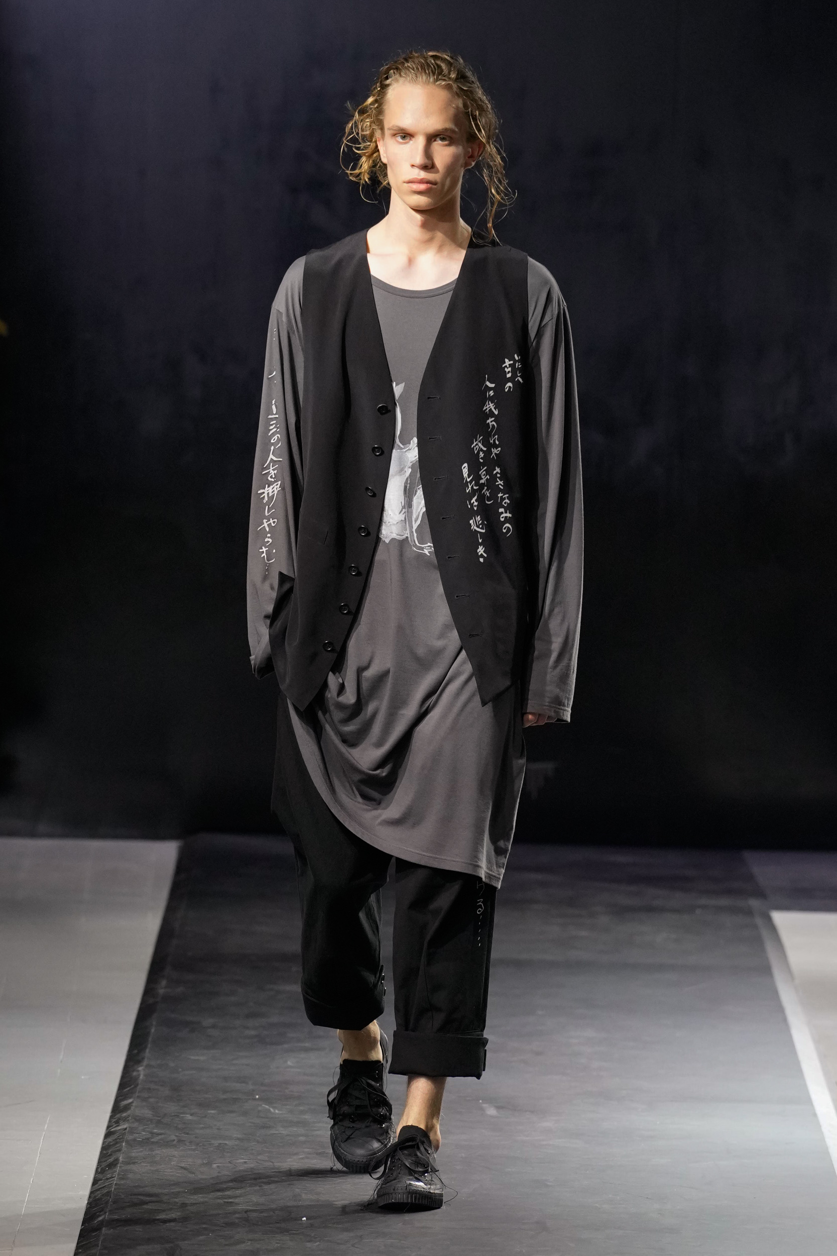 Yohji Yamamoto  Spring 2025 Men's Fashion Show