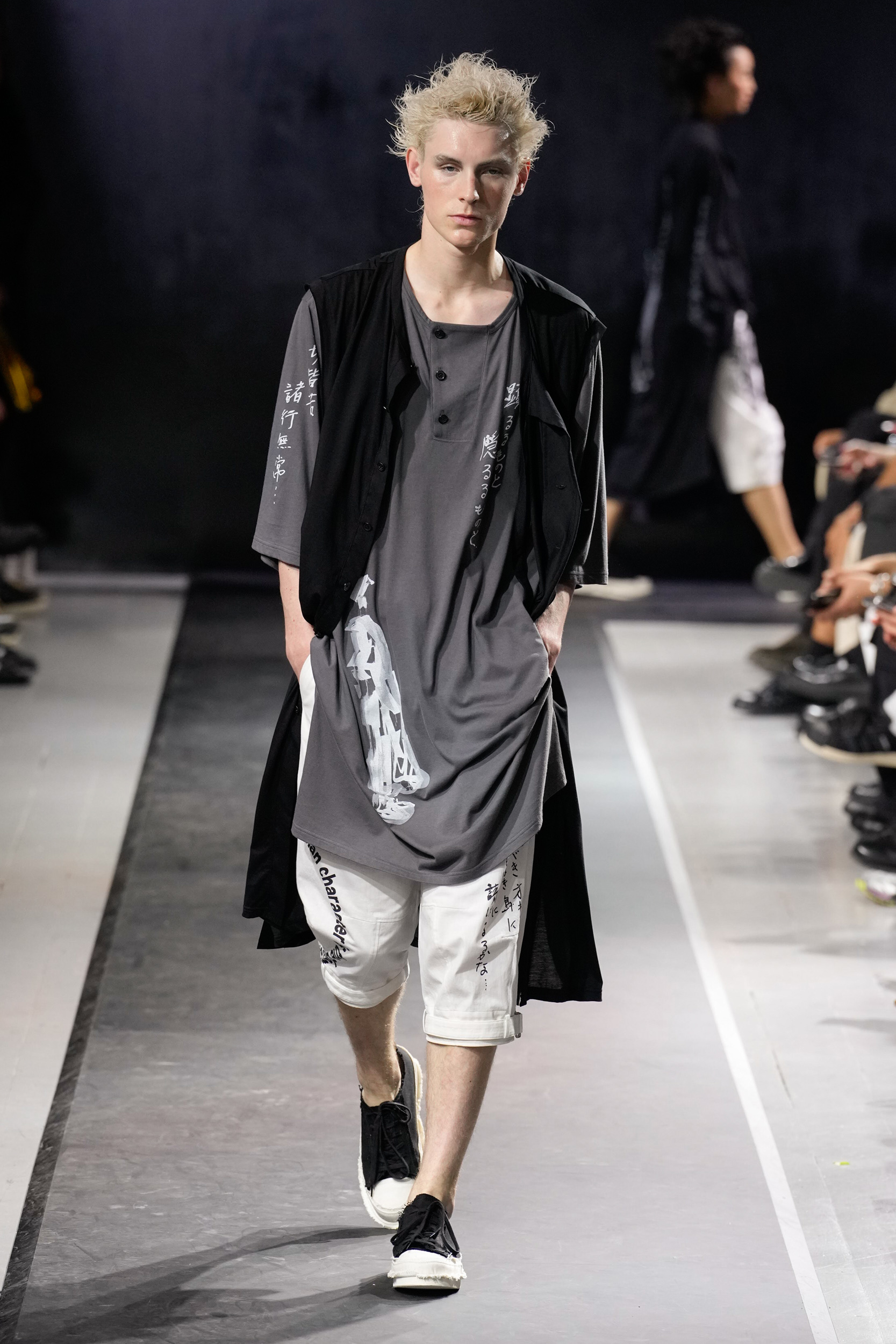 Yohji Yamamoto  Spring 2025 Men's Fashion Show