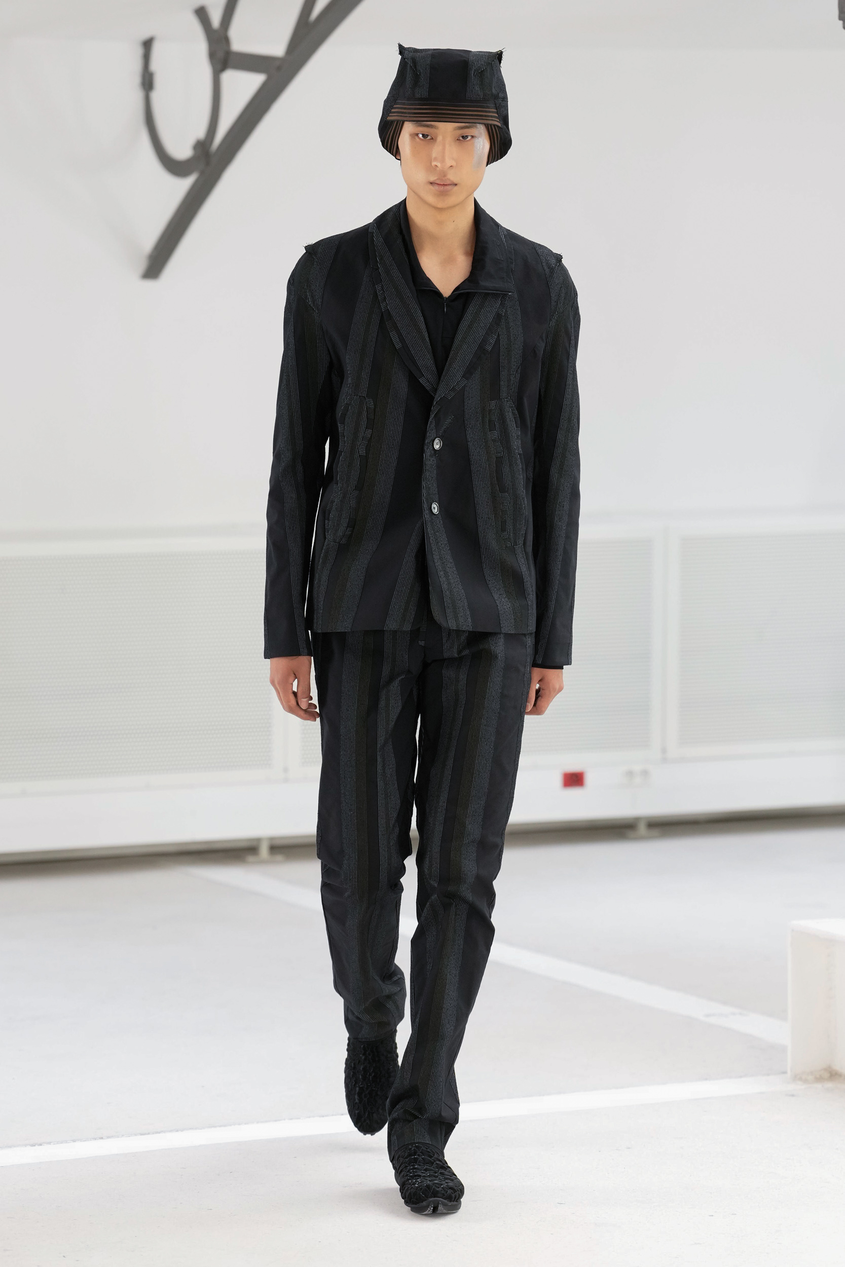 Kiko Kostadinov  Spring 2025 Men's Fashion Show