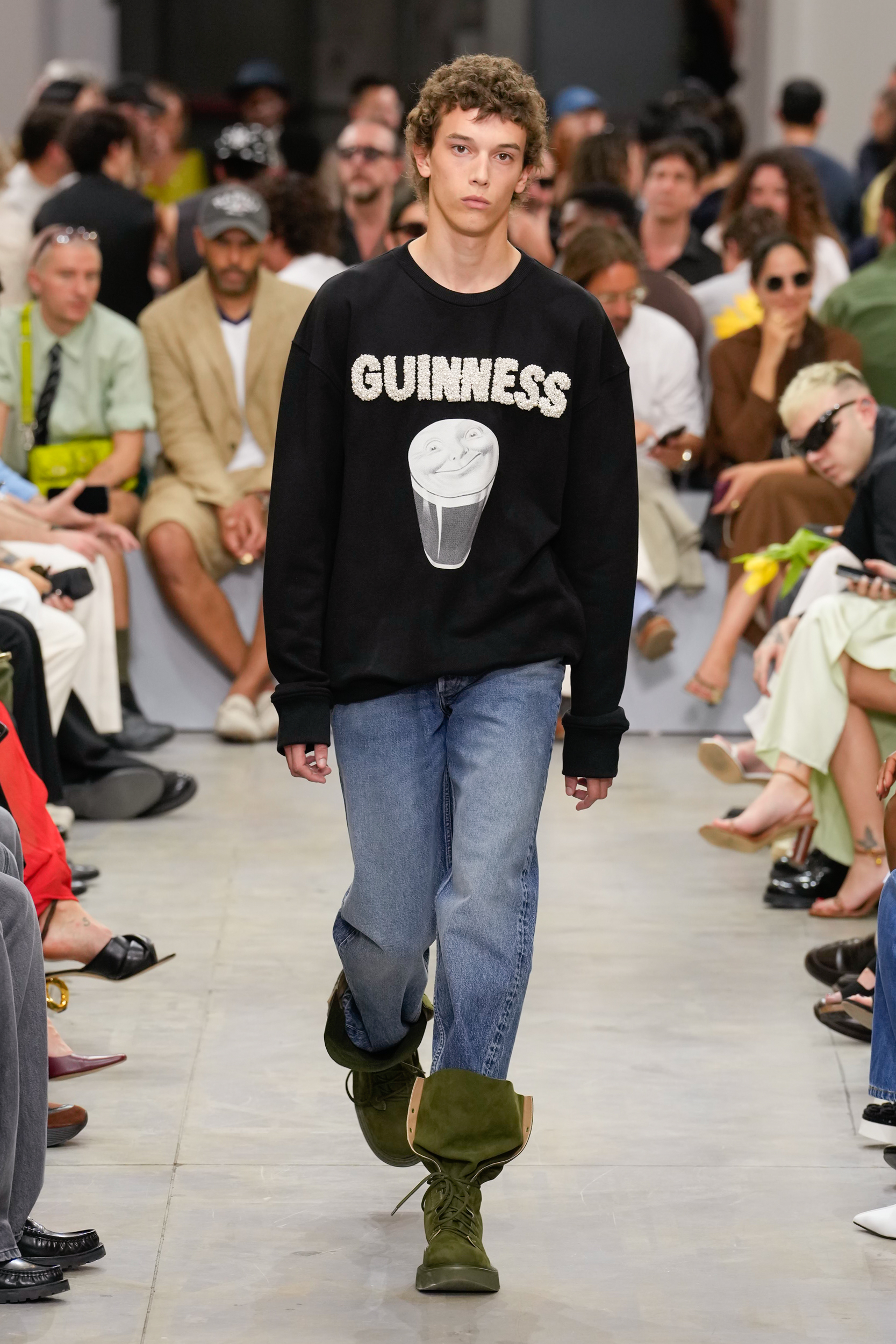 Jw Anderson  Spring 2025 Men's Fashion Show