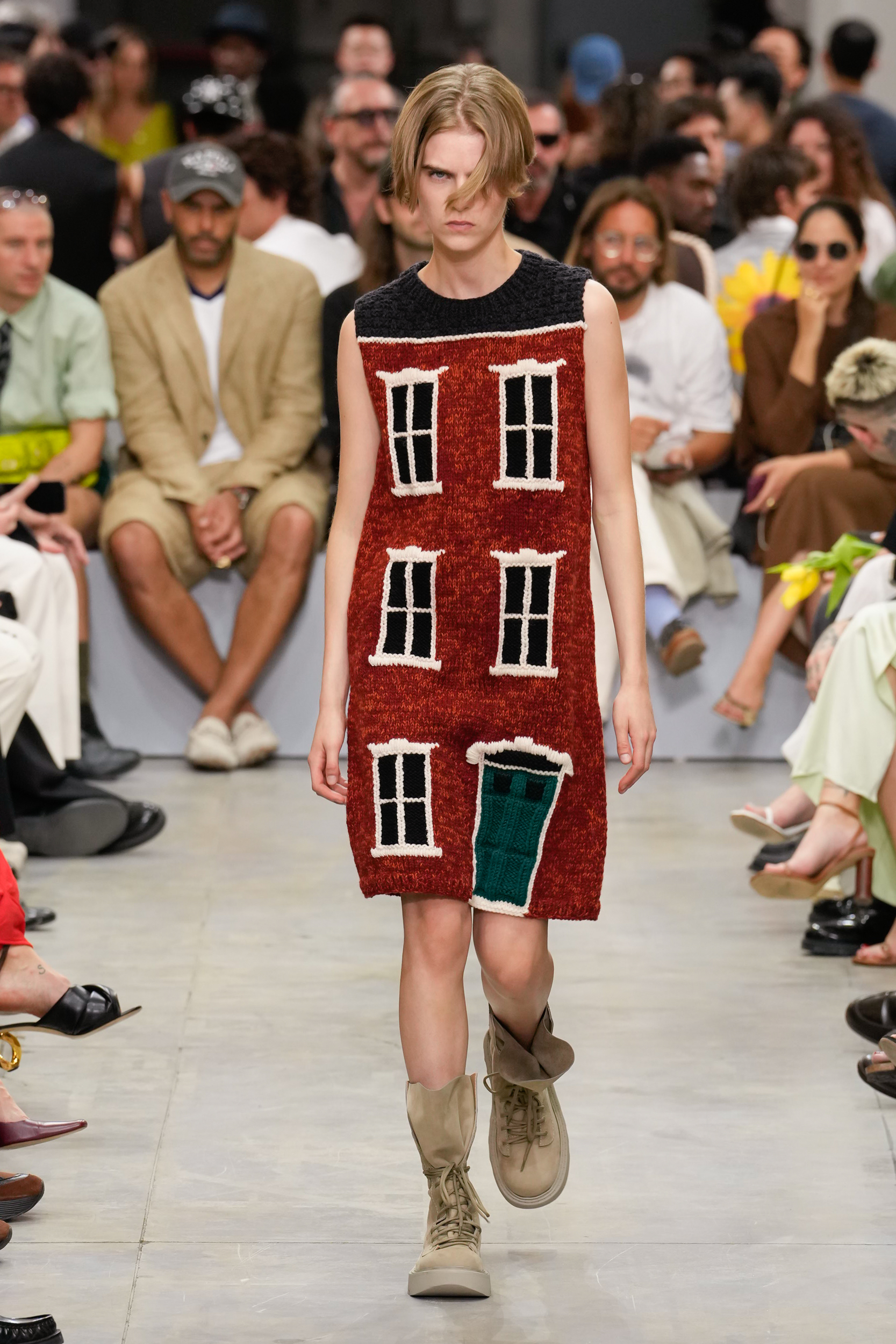 Jw Anderson  Spring 2025 Men's Fashion Show