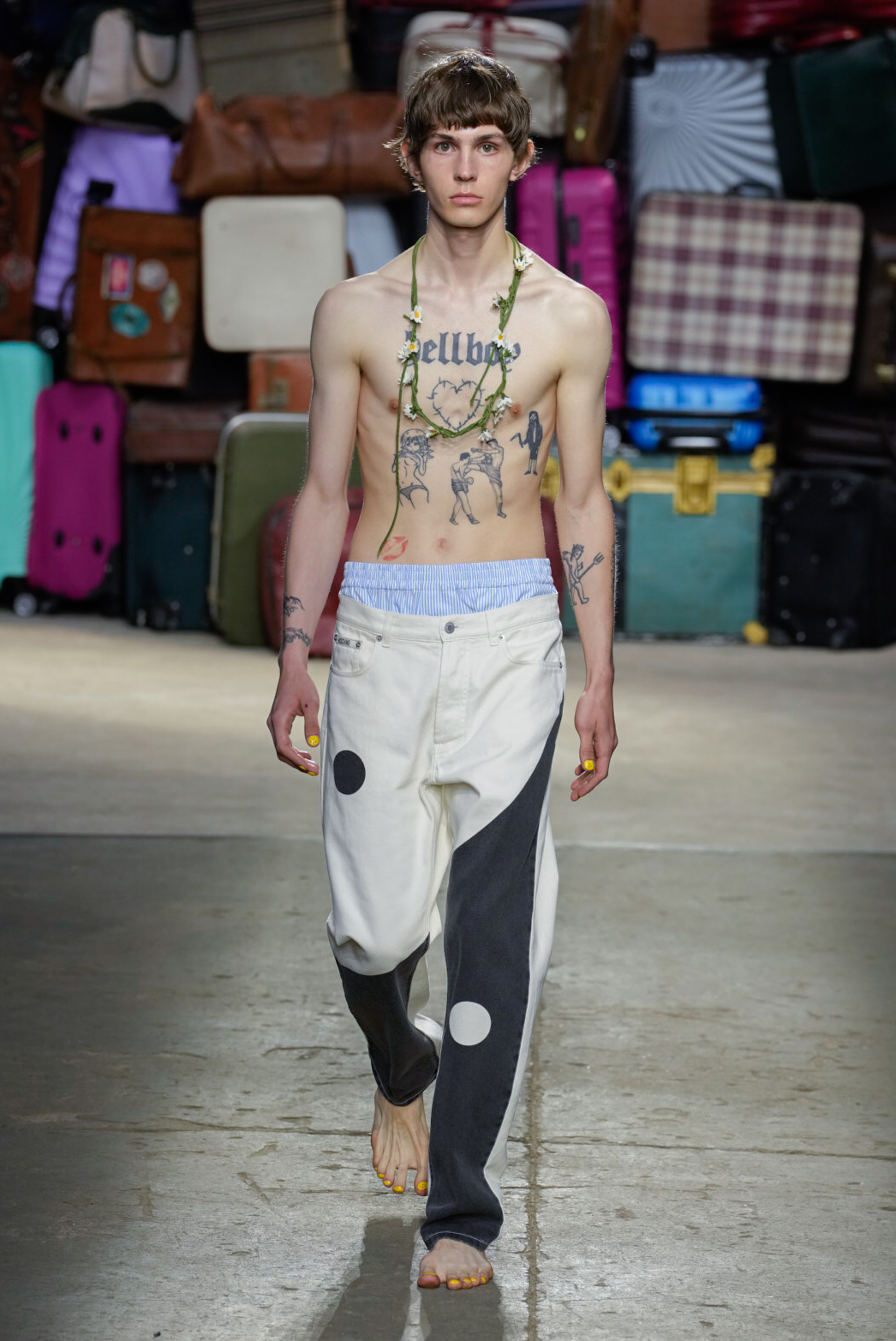 Moschino  Spring 2025 Men's Fashion Show