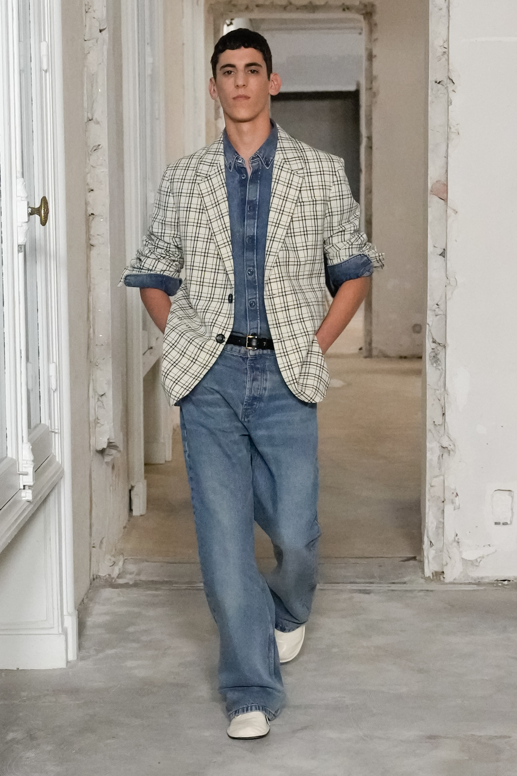 Ami Paris  Spring 2025 Men's Fashion Show