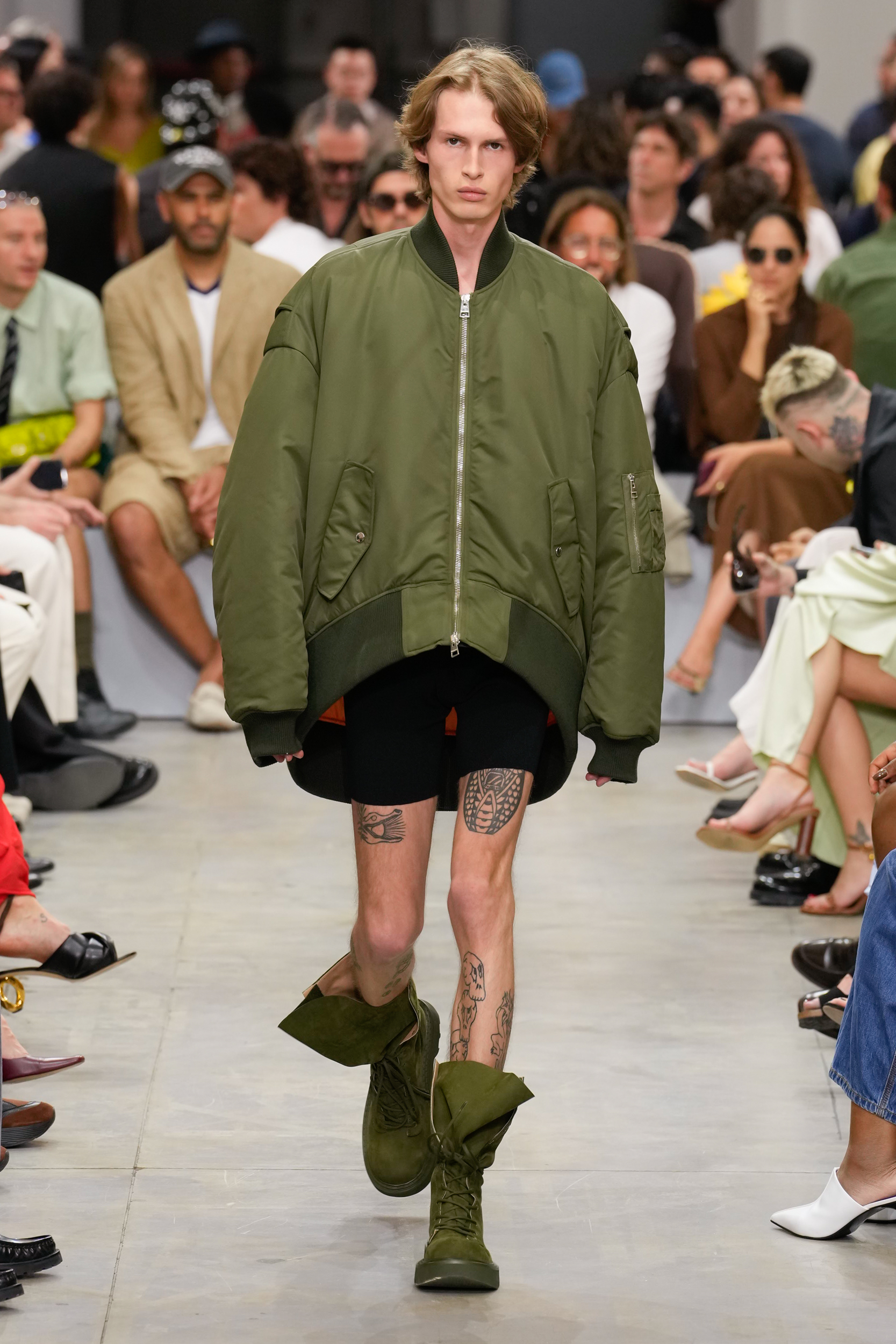 Jw Anderson  Spring 2025 Men's Fashion Show