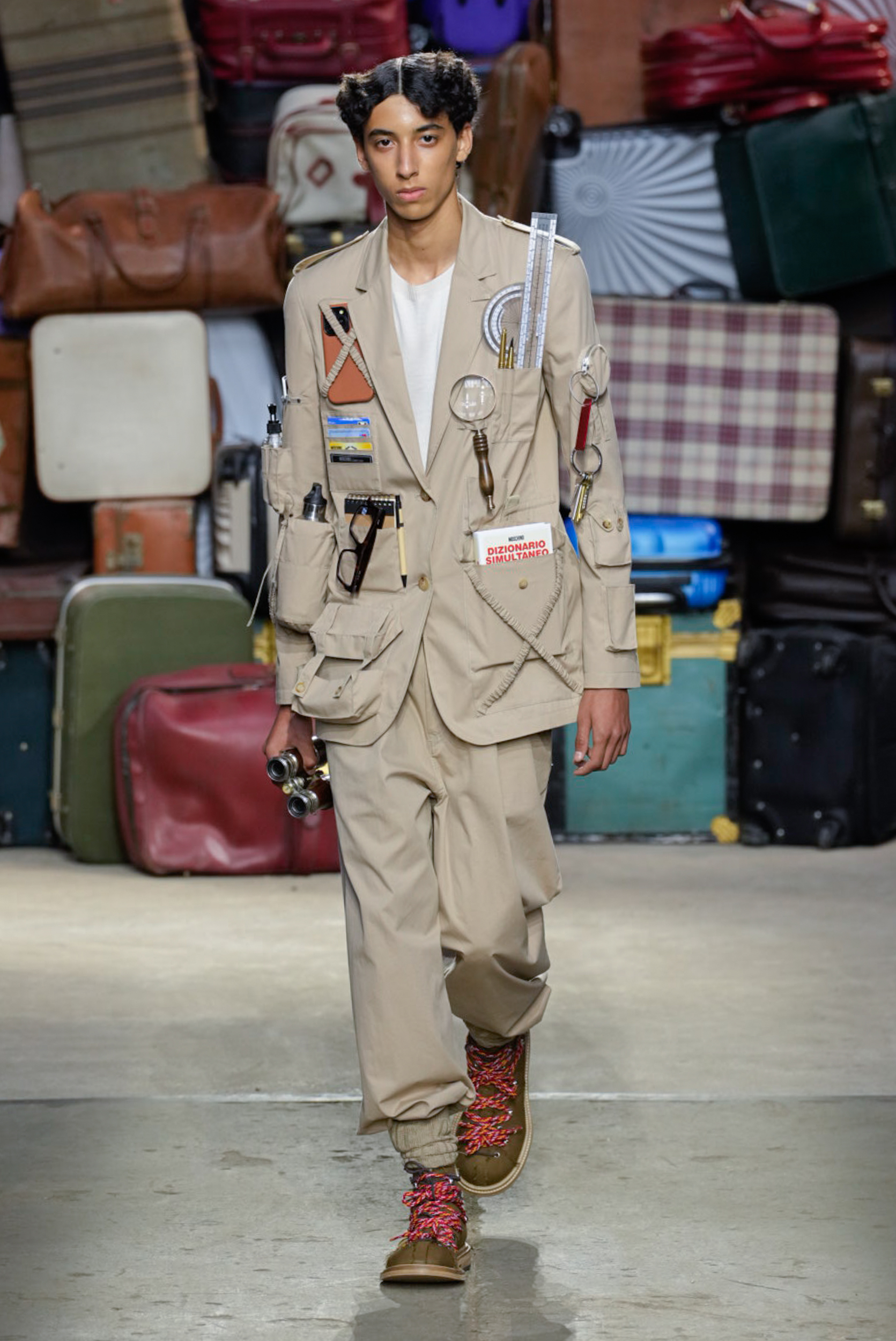 Moschino  Spring 2025 Men's Fashion Show