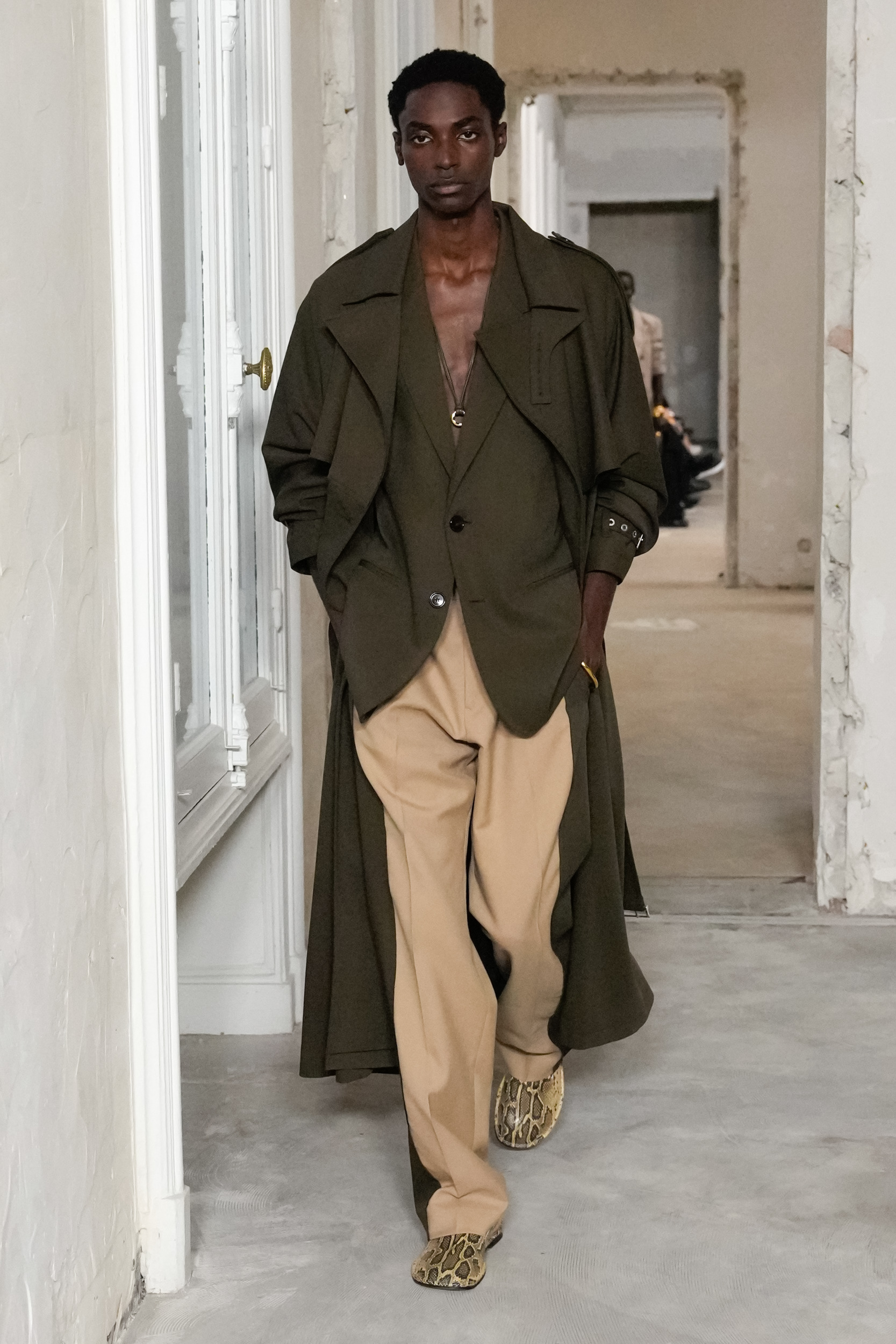 Ami Paris  Spring 2025 Men's Fashion Show