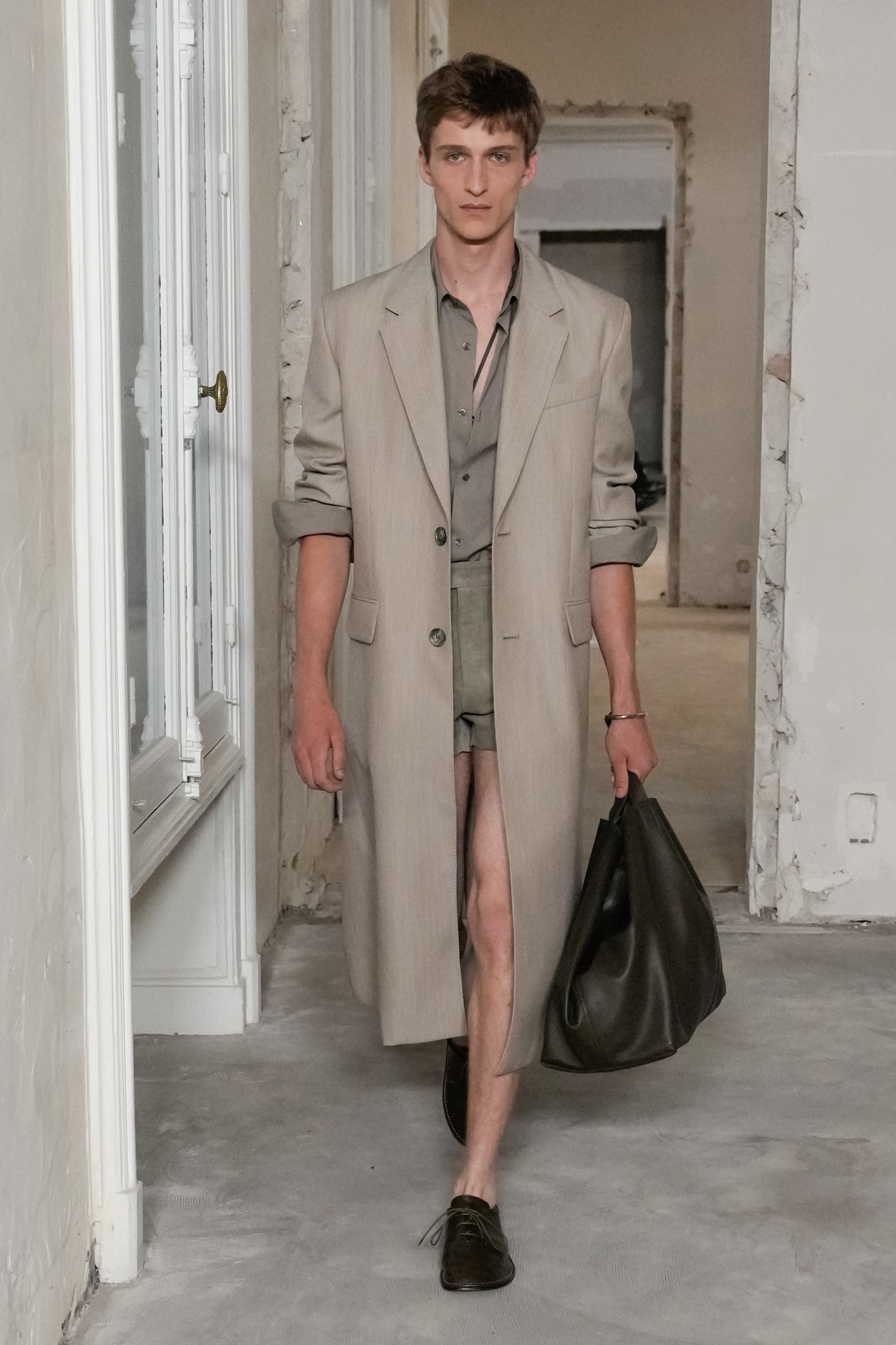 Ami Paris  Spring 2025 Men's Fashion Show