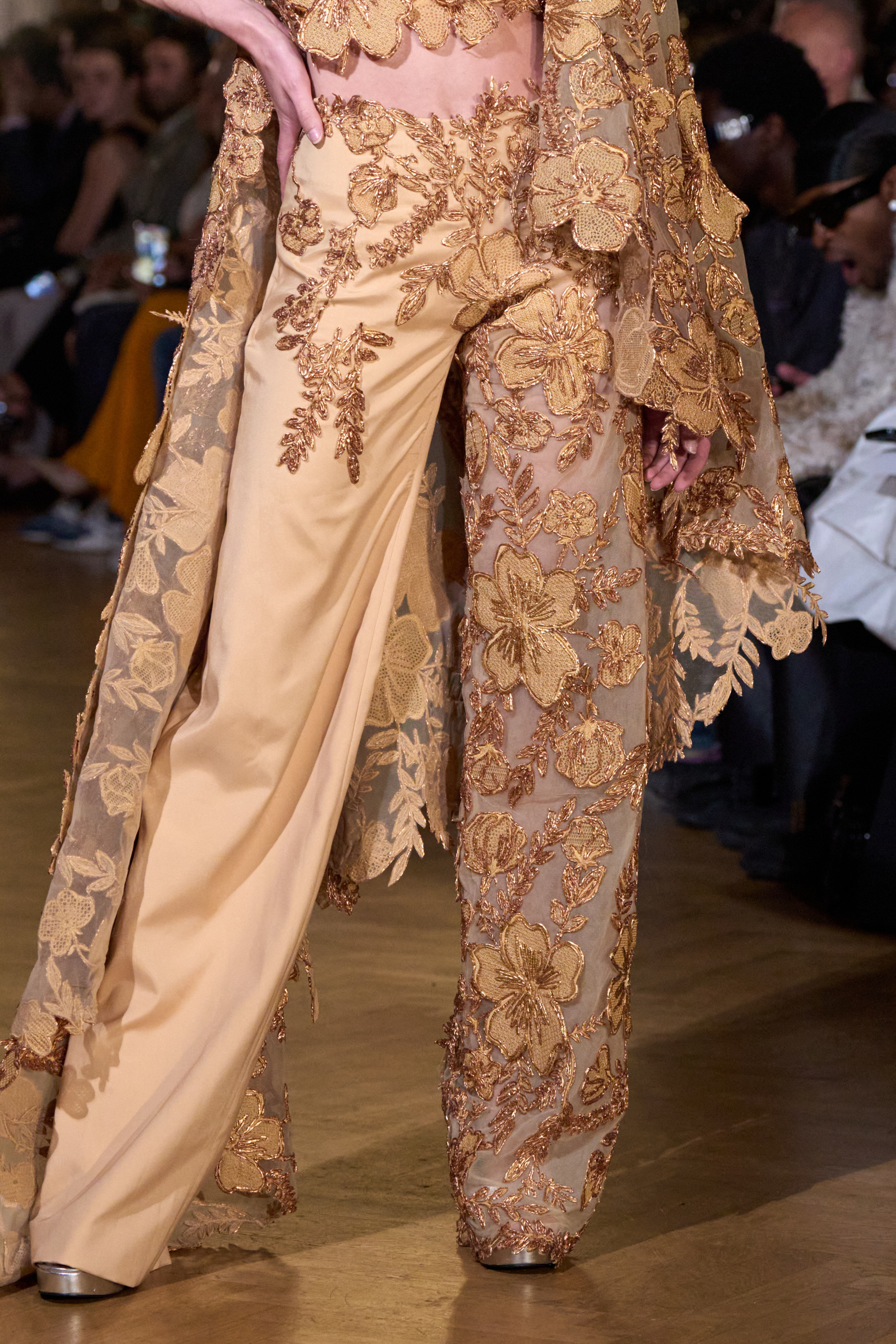 Robert Abi Nader Fall 2024 Couture Fashion Show Details