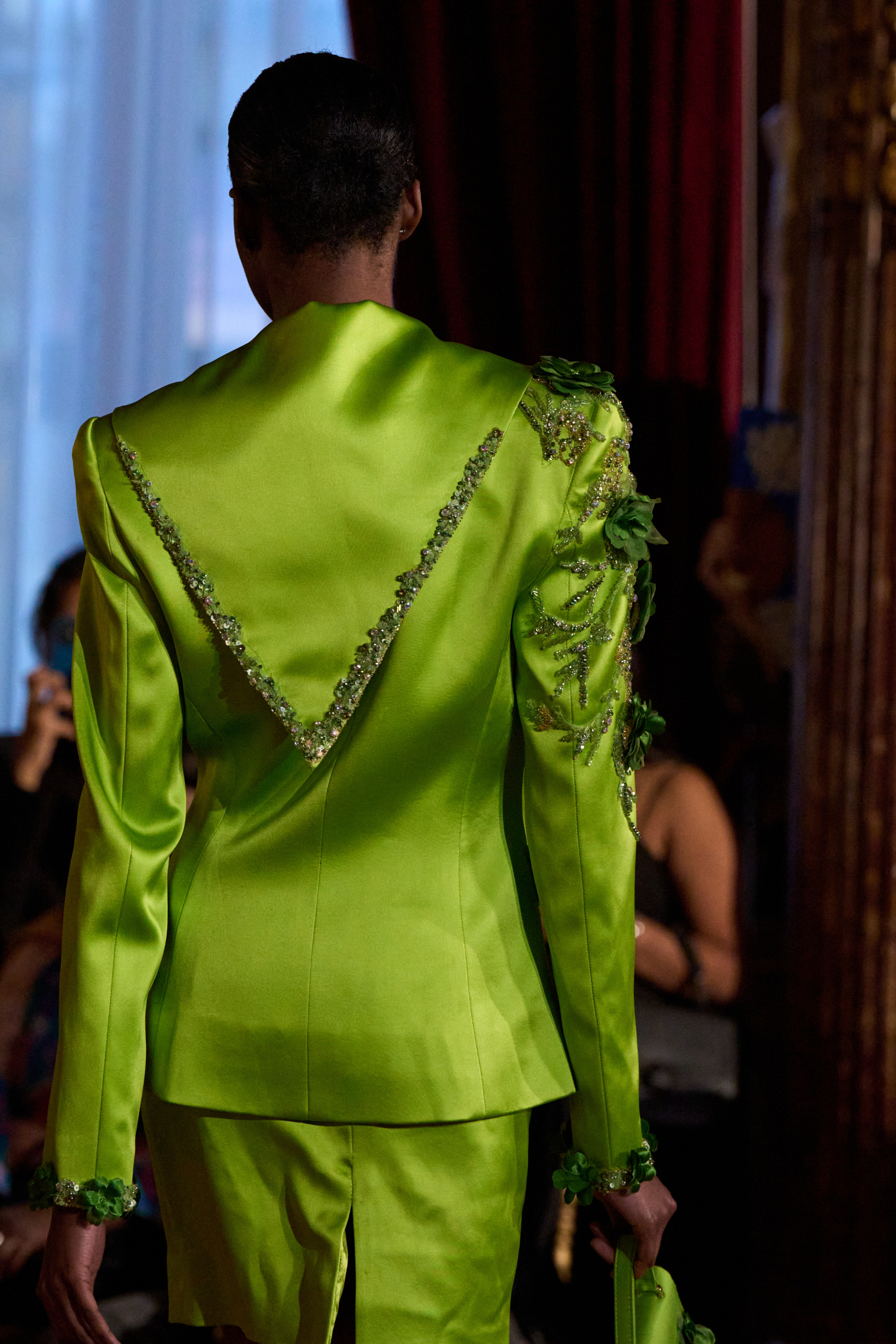 Robert Abi Nader Fall 2024 Couture Fashion Show Details