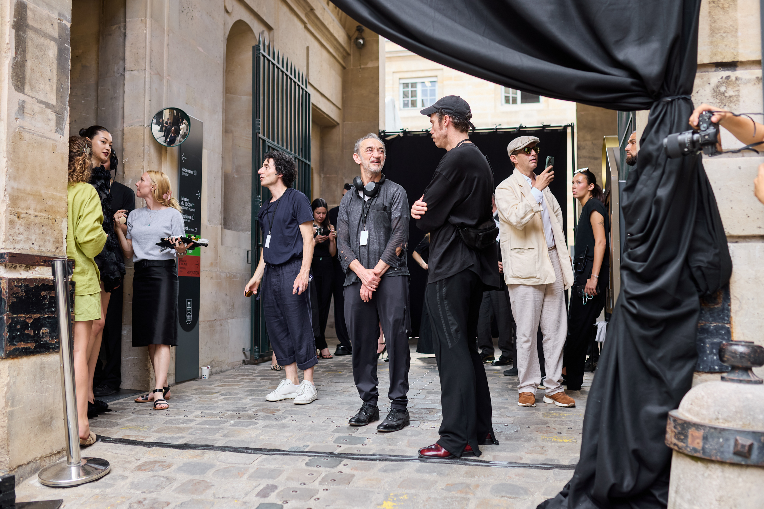 Ashi Studio Fall 2024 Couture Fashion Show Backstage