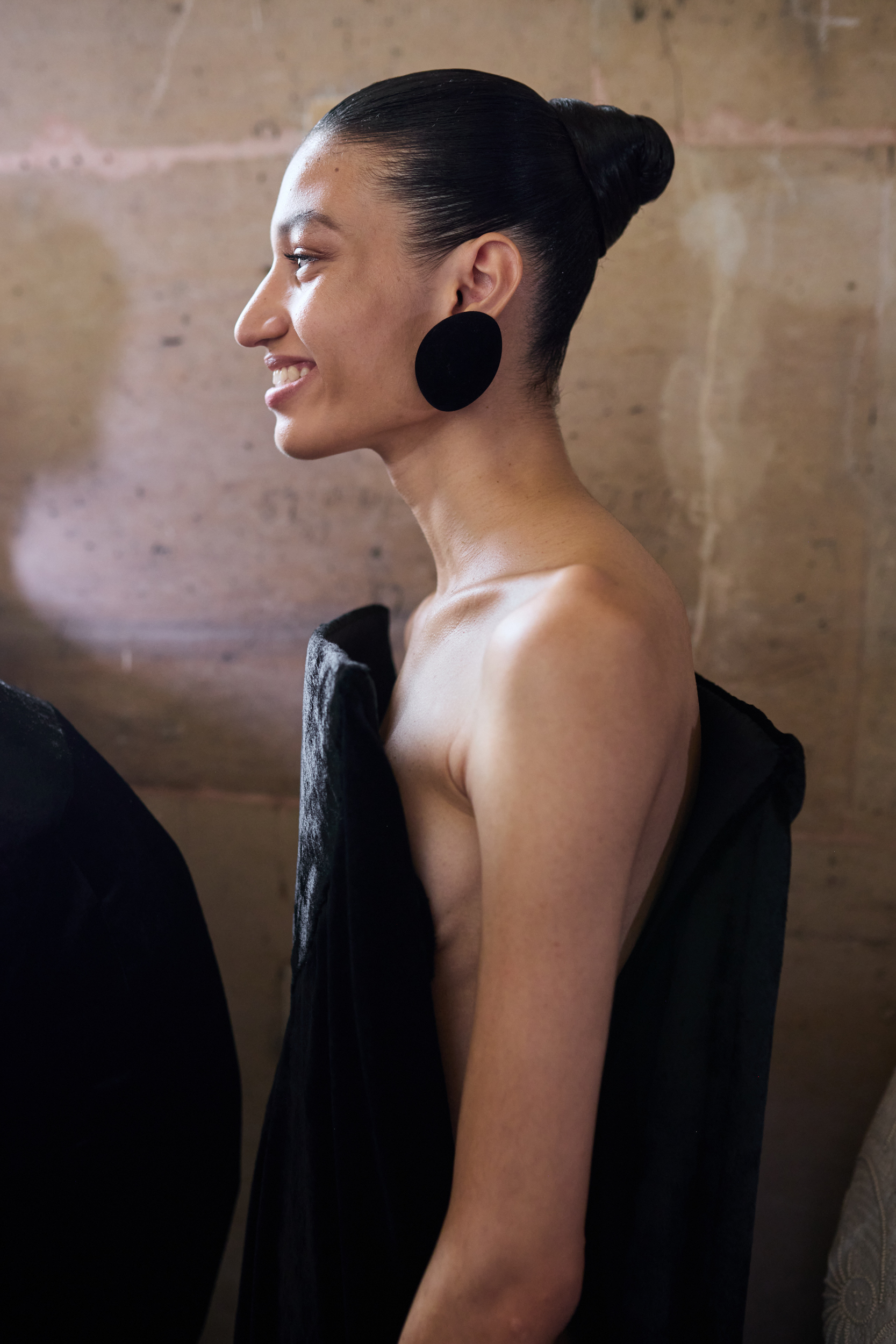 Ashi Studio Fall 2024 Couture Fashion Show Backstage