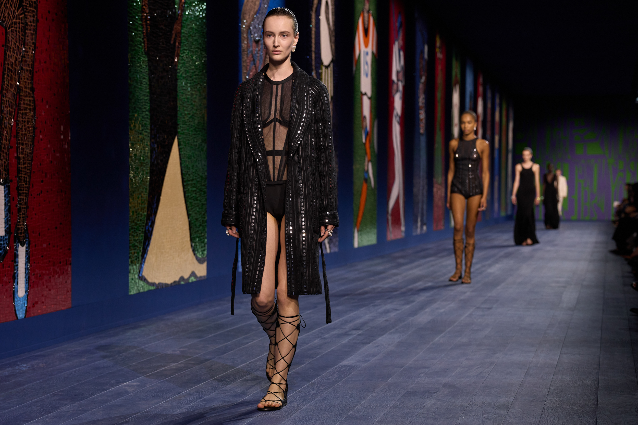 Christian Dior Fall 2025 Couture Vogue Cloak Atmosphere