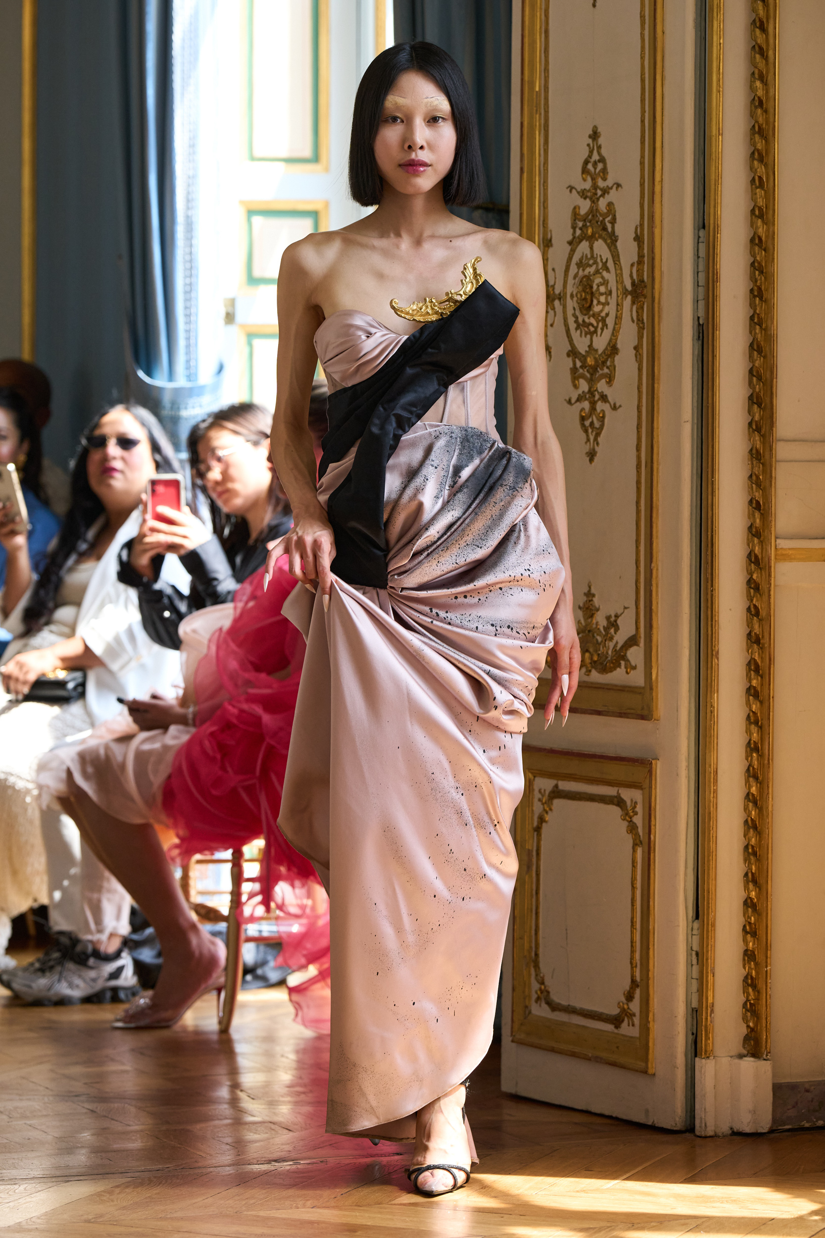 Peet Dullaert Fall 2024 Couture Fashion Show
