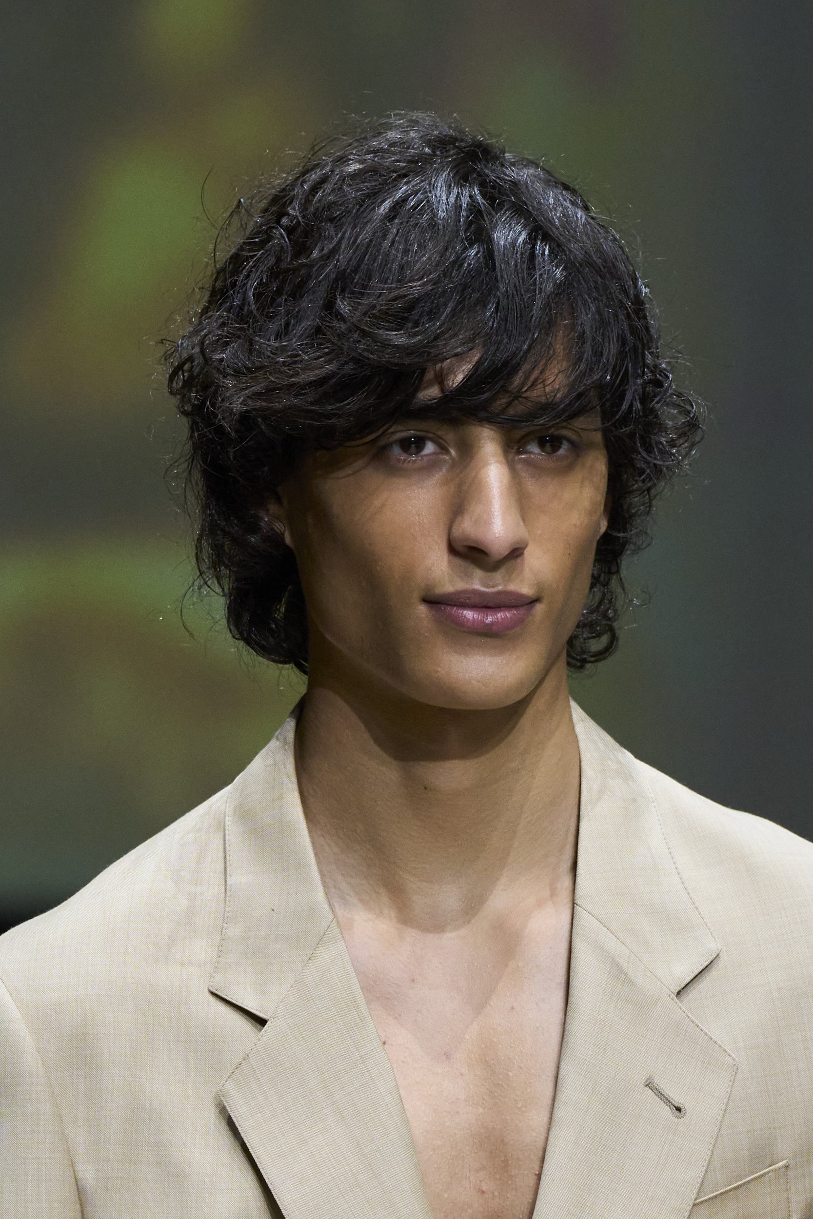 Emporio Armani  Spring 2025 Men's Fashion Show Details