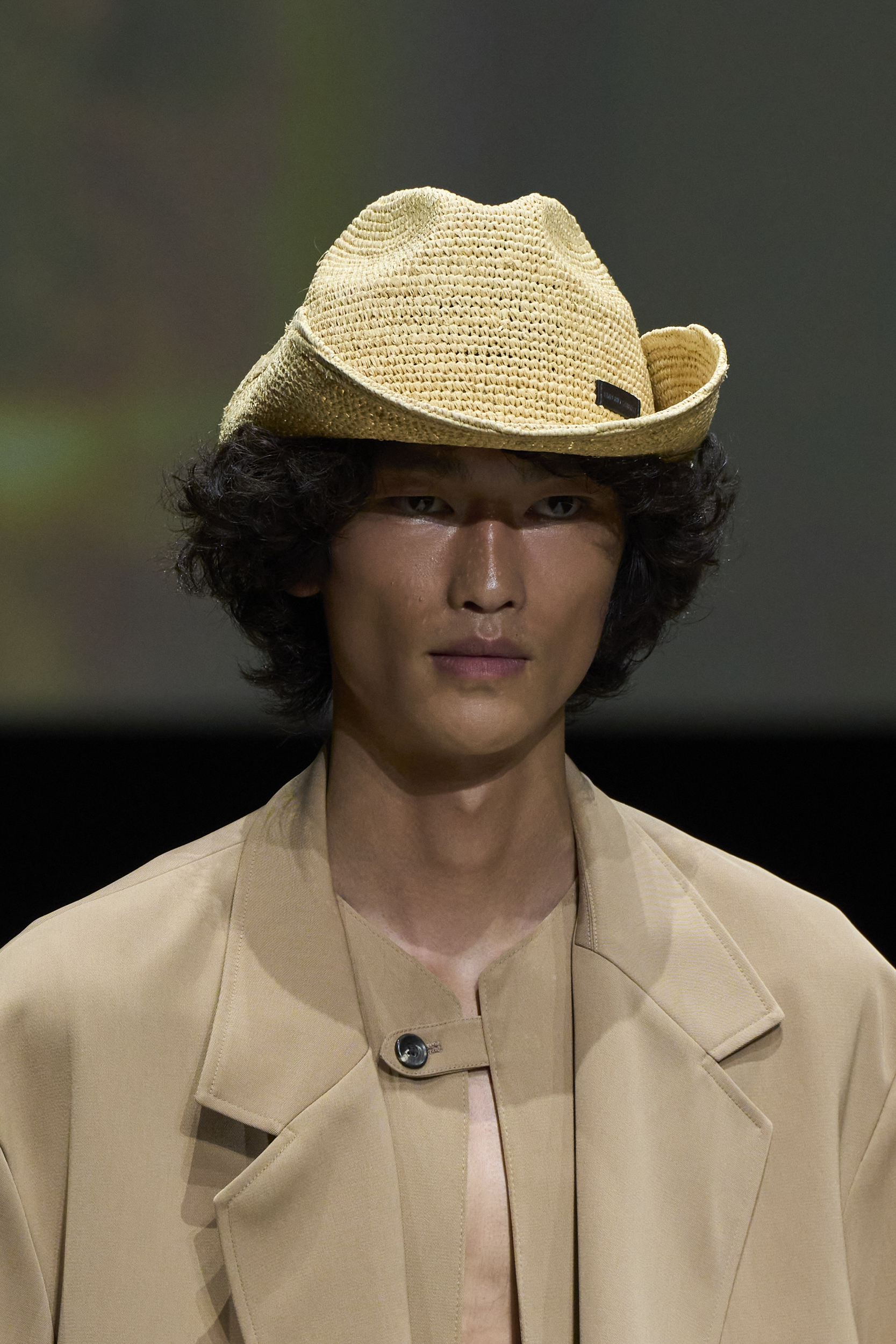 Emporio Armani  Spring 2025 Men's Fashion Show Details