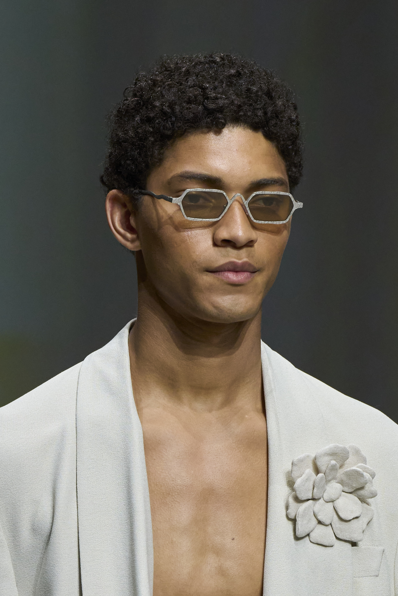 Emporio Armani  Spring 2025 Men's Fashion Show Details