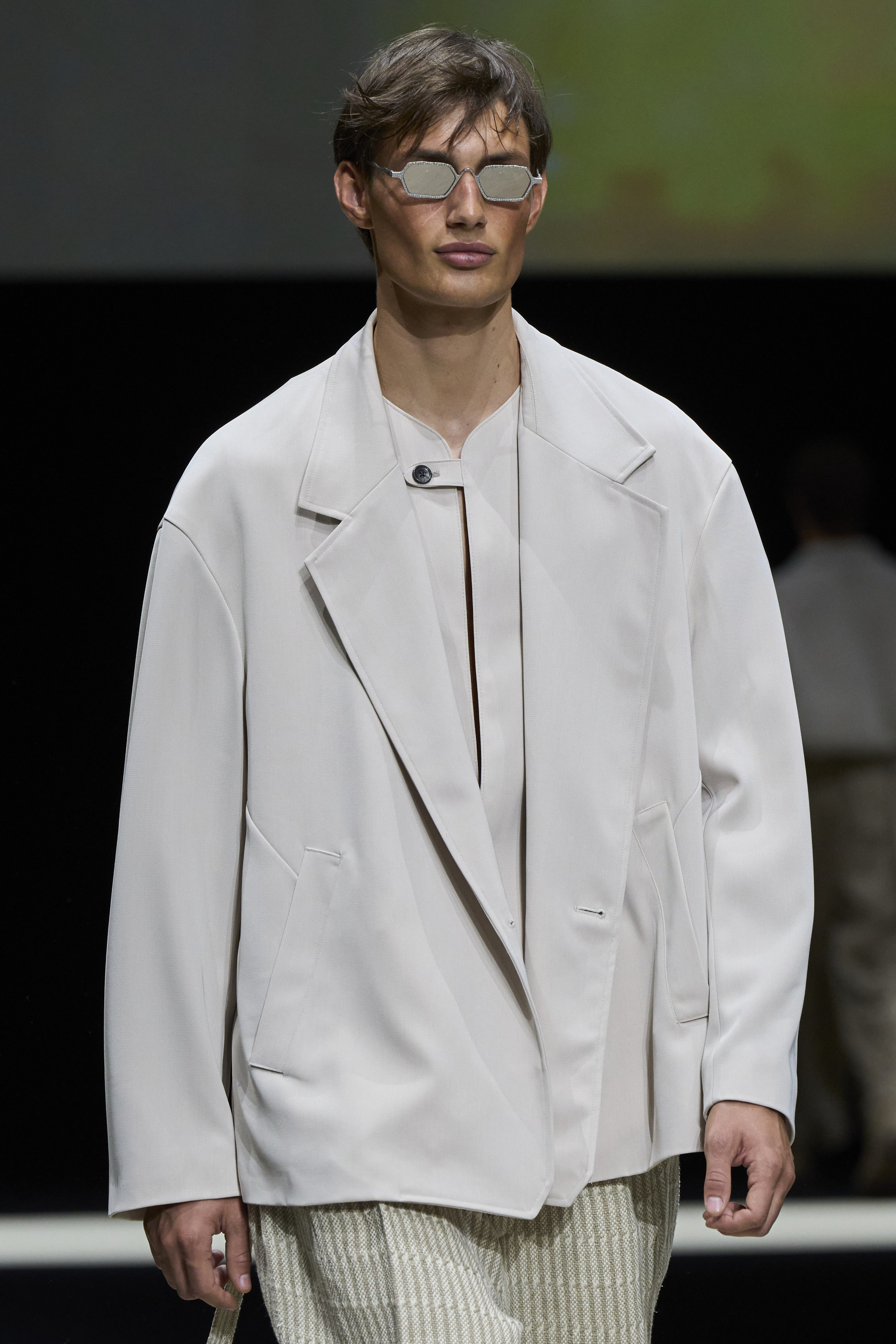 Emporio Armani  Spring 2025 Men's Fashion Show Details