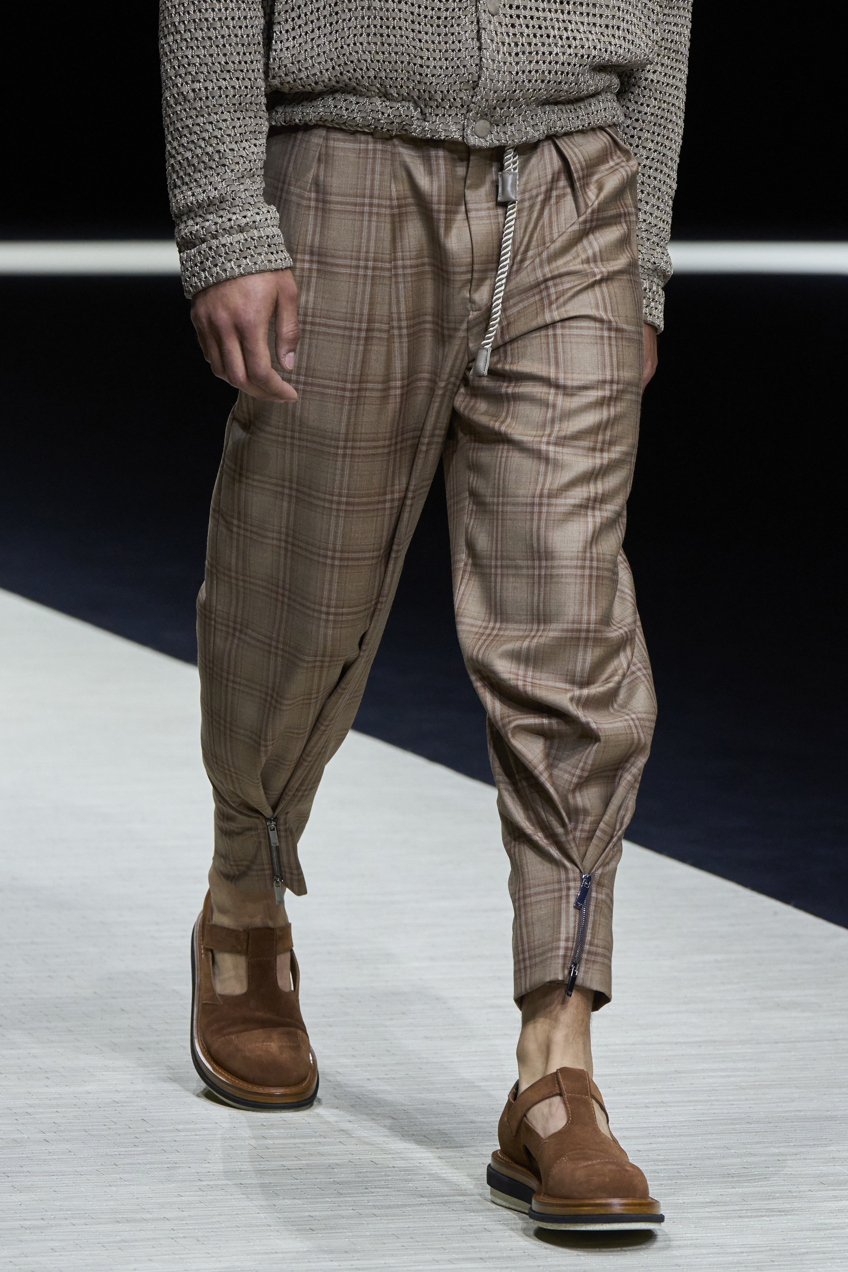 Emporio Armani  Spring 2025 Men's Fashion Show Details