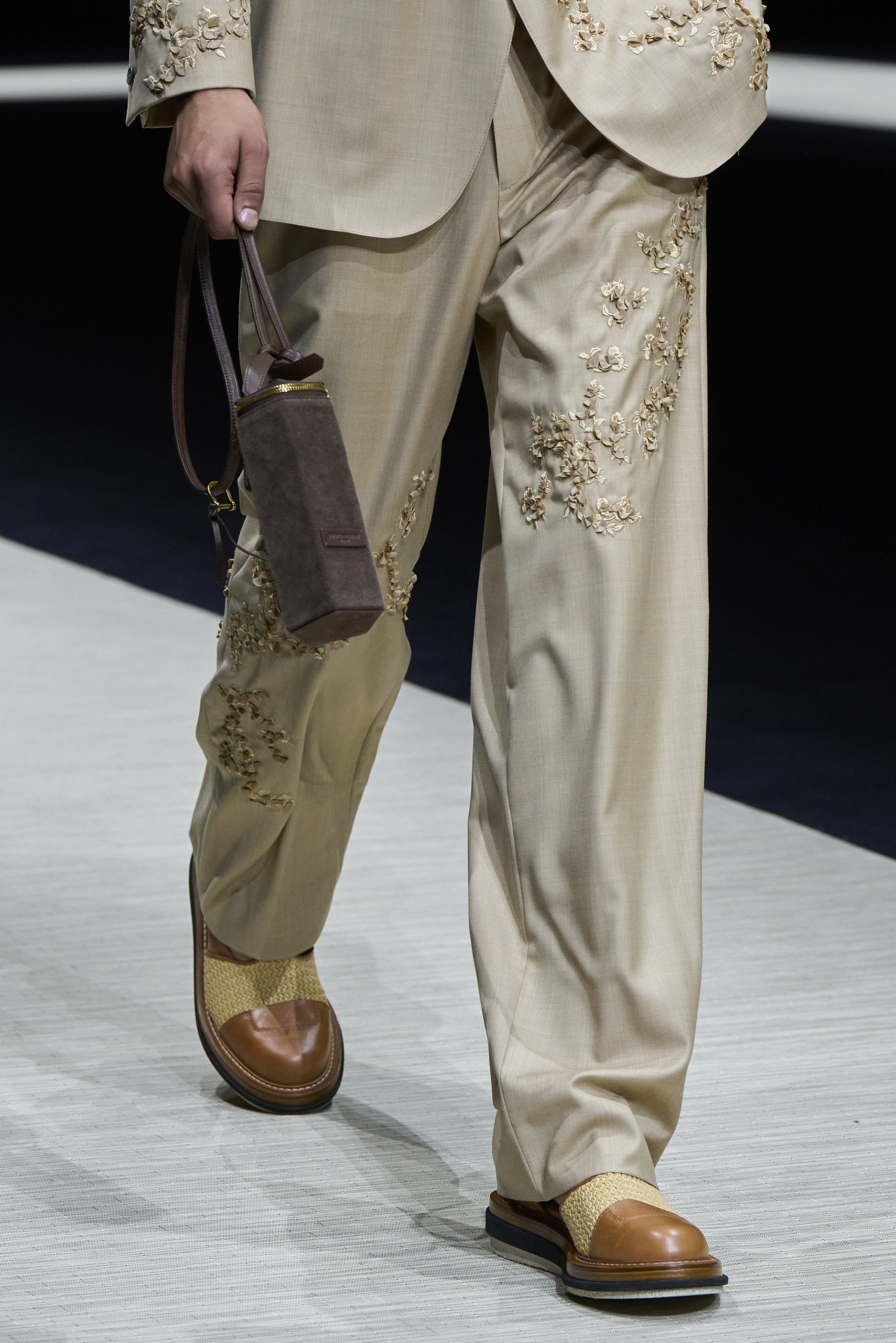 Emporio Armani  Spring 2025 Men's Fashion Show Details